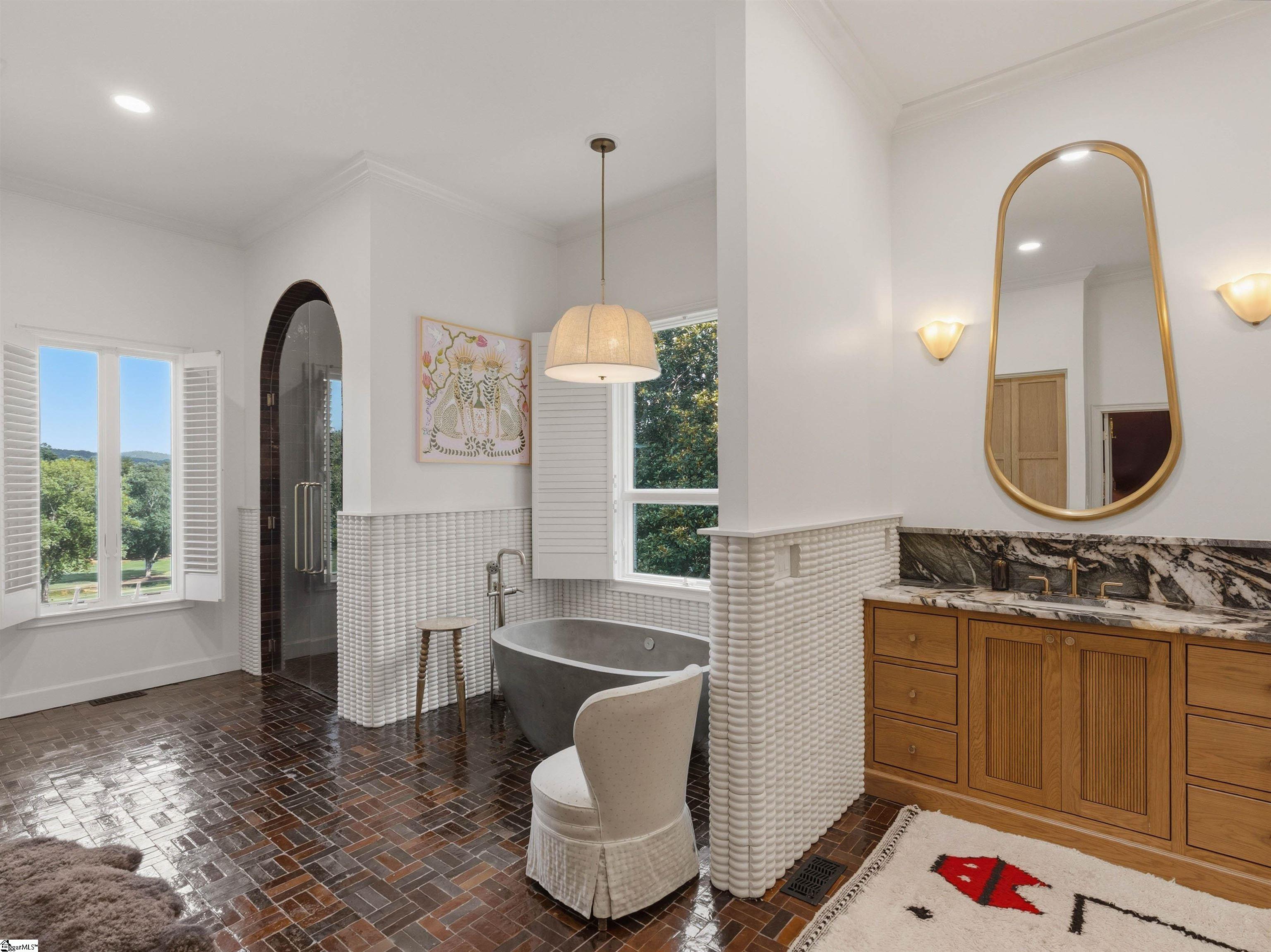112 E Round Hill Road Greenville, SC 29617