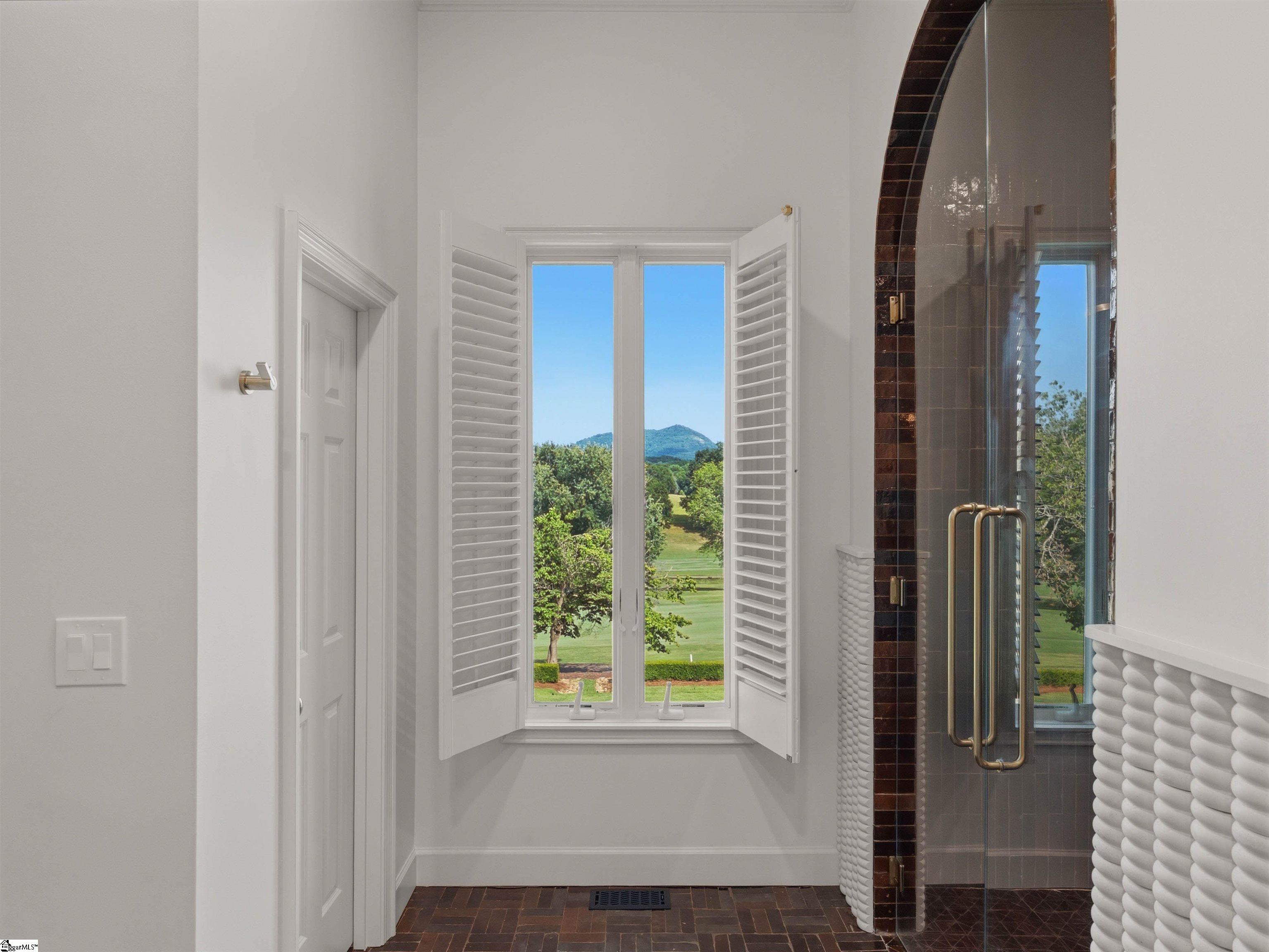 112 E Round Hill Road Greenville, SC 29617