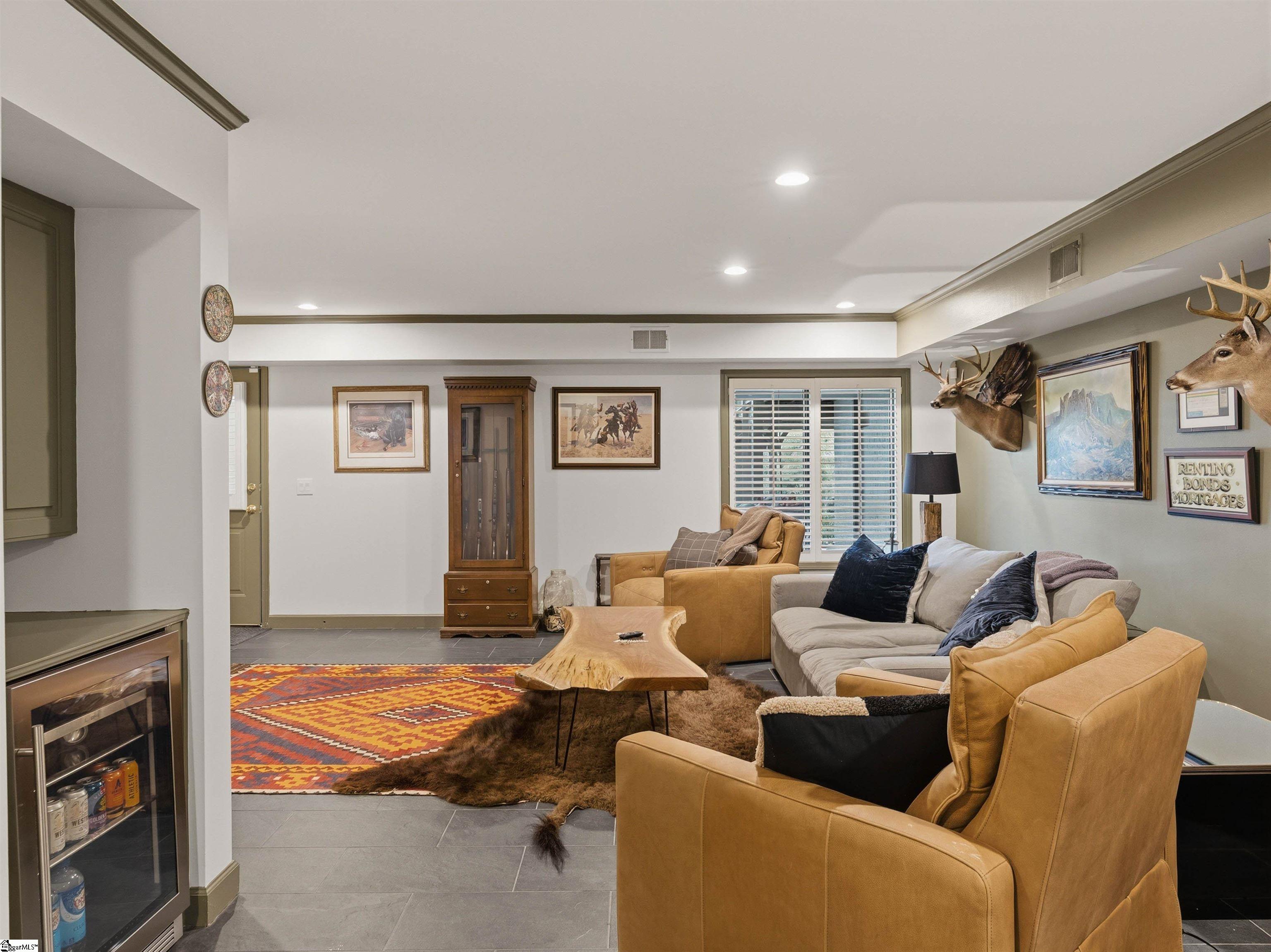 112 E Round Hill Road Greenville, SC 29617