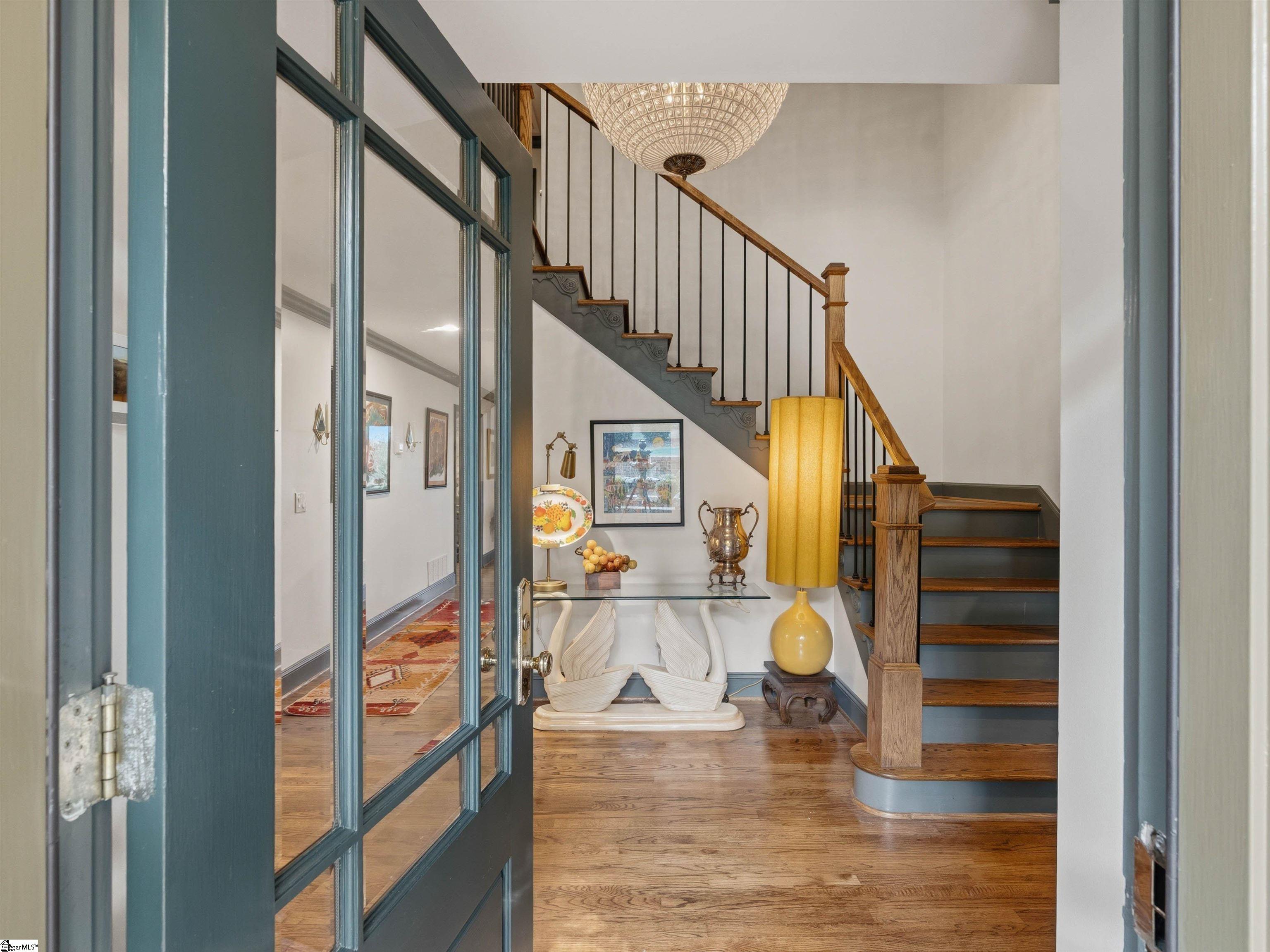 112 E Round Hill Road Greenville, SC 29617