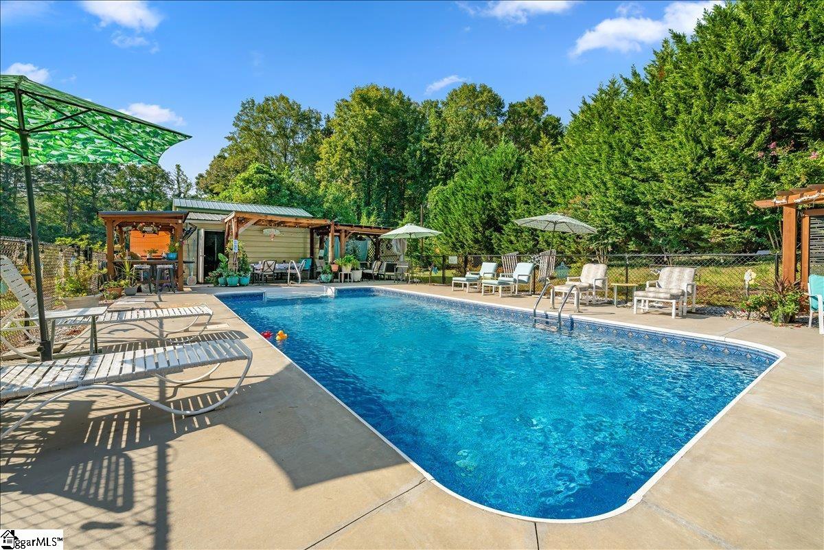 414 South Cove Road Seneca, SC 29672
