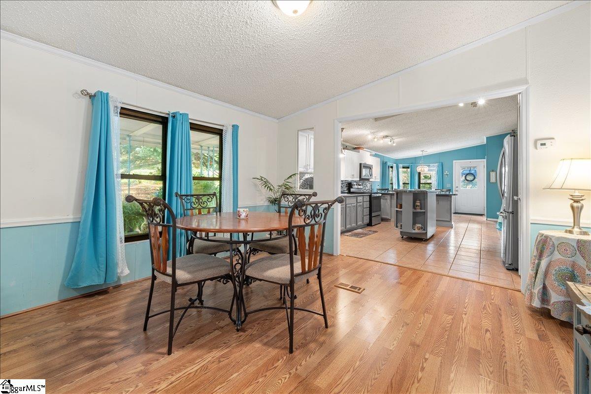 414 South Cove Road Seneca, SC 29672