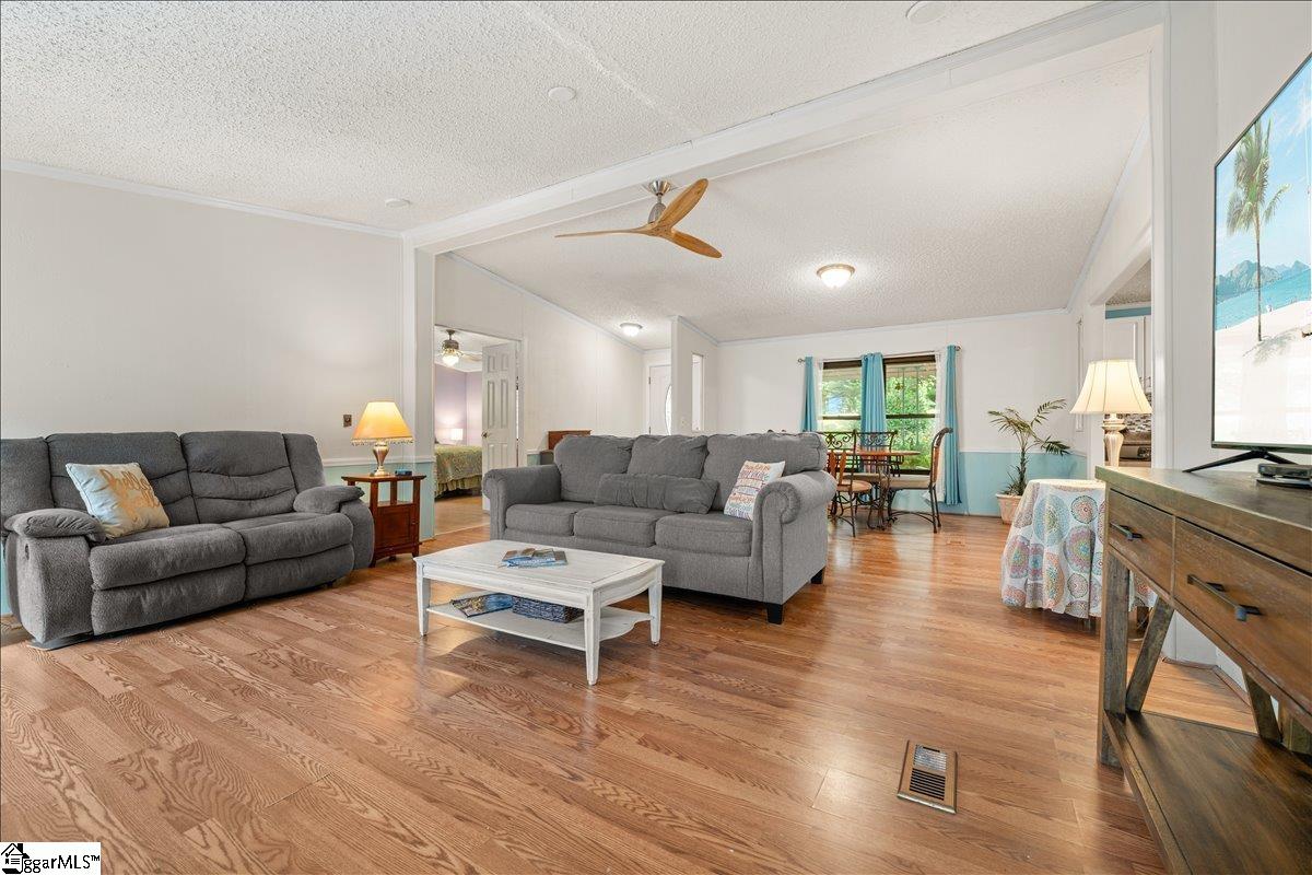 414 South Cove Road Seneca, SC 29672