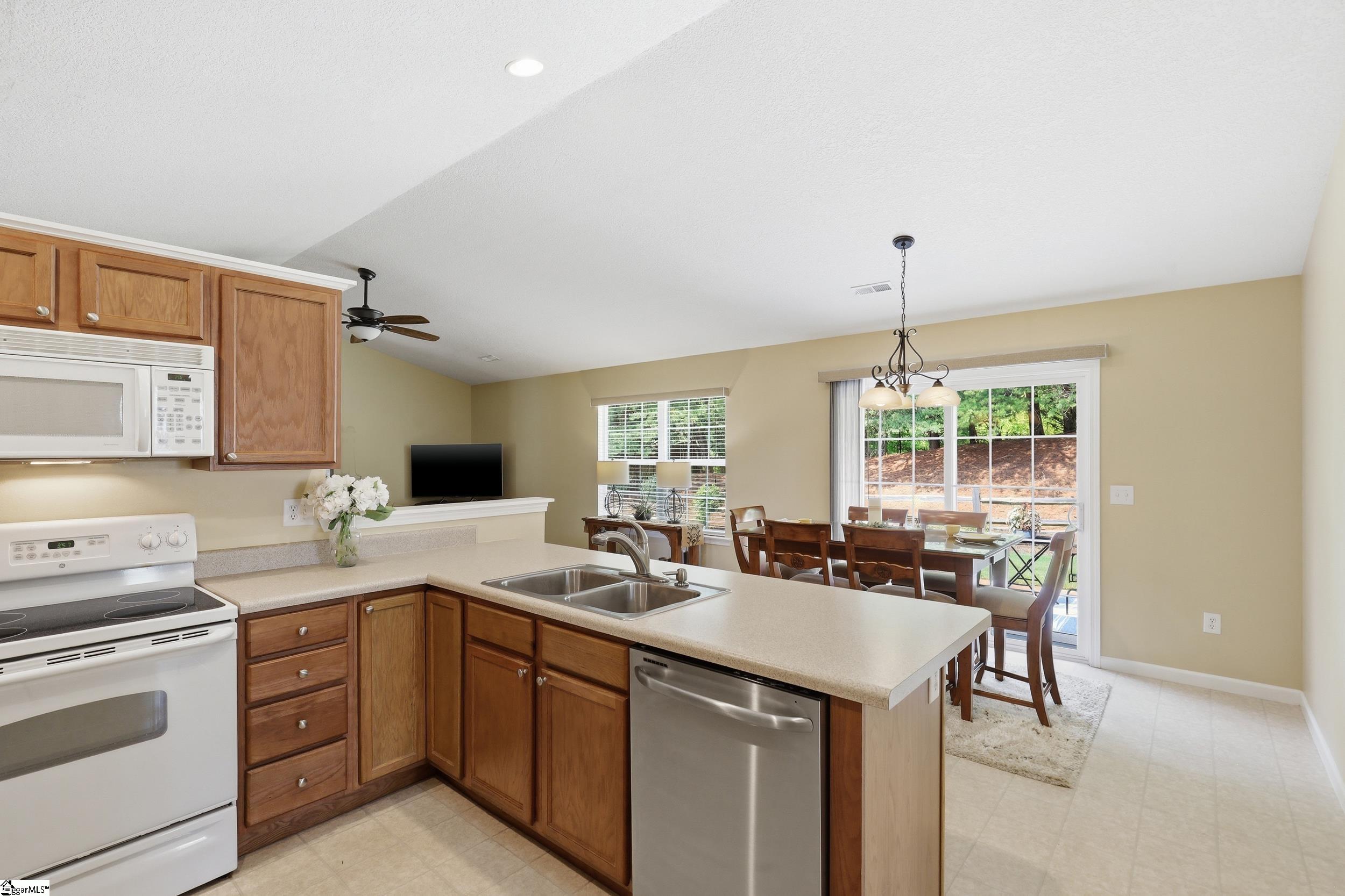 115 Sturgeon Bay Drive Taylors, SC 29687