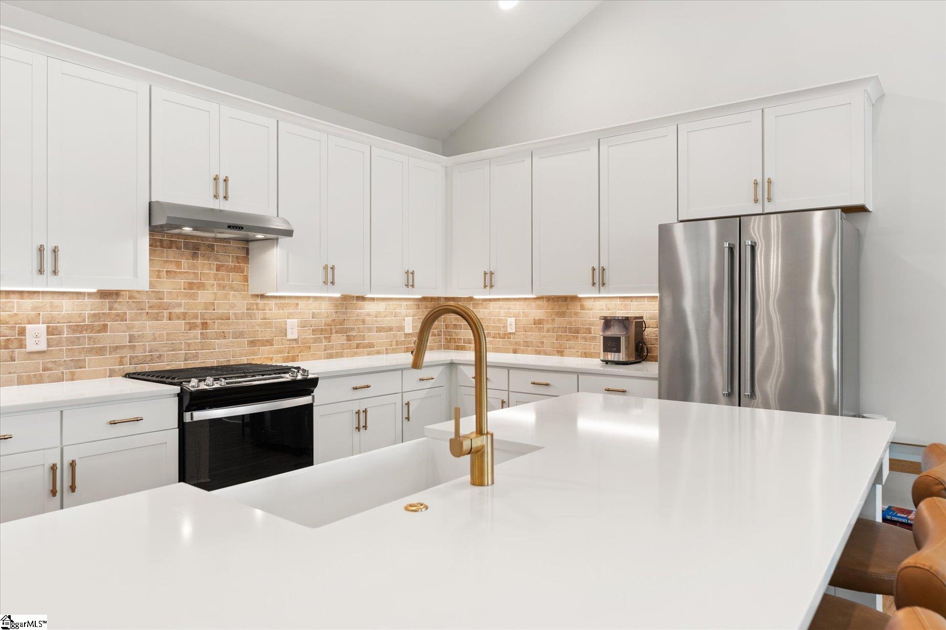 16 Toynbee Drive Simpsonville, SC 29681