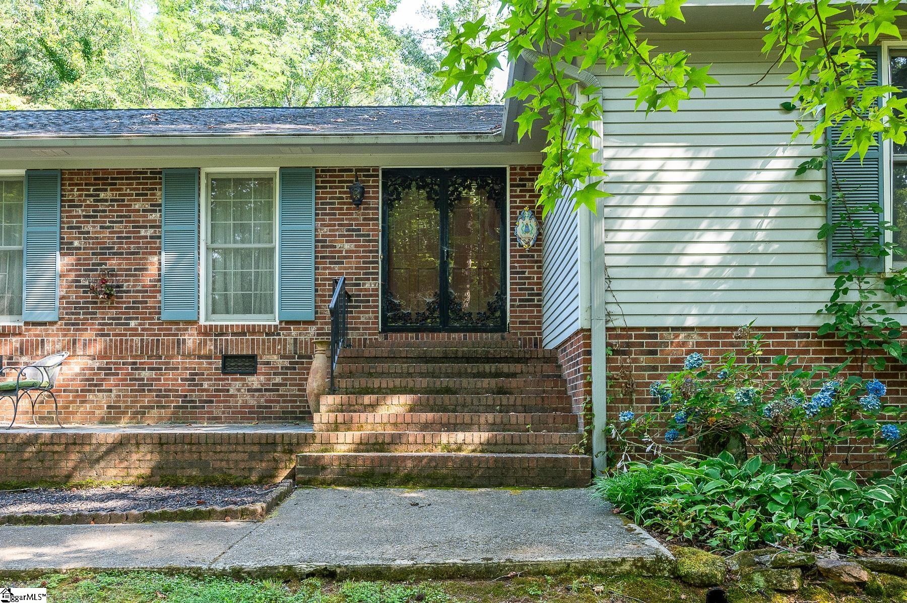 120 Waterloo Circle Greer, SC 29650