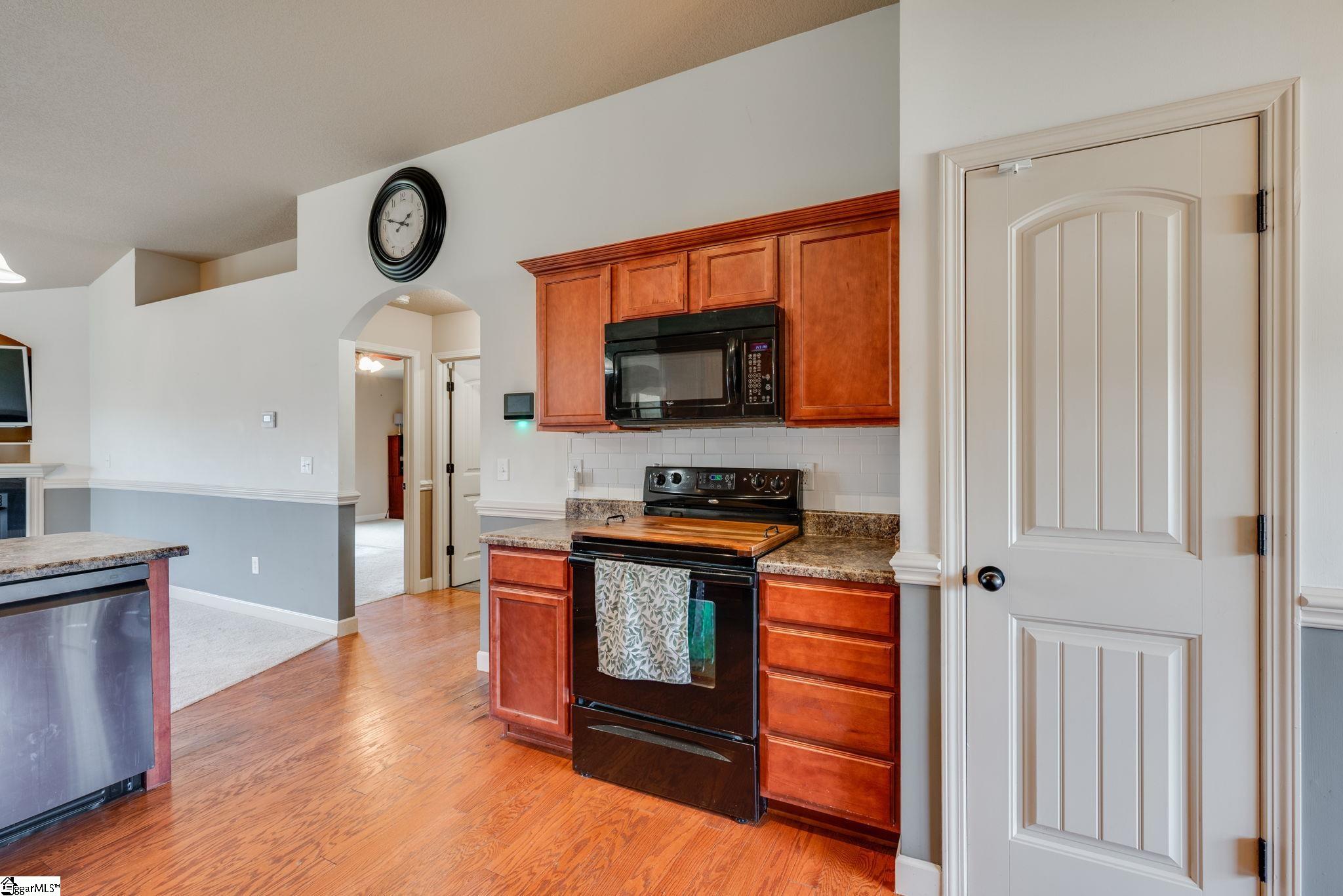 837 Dove Creek Court Boiling Springs, SC 29316