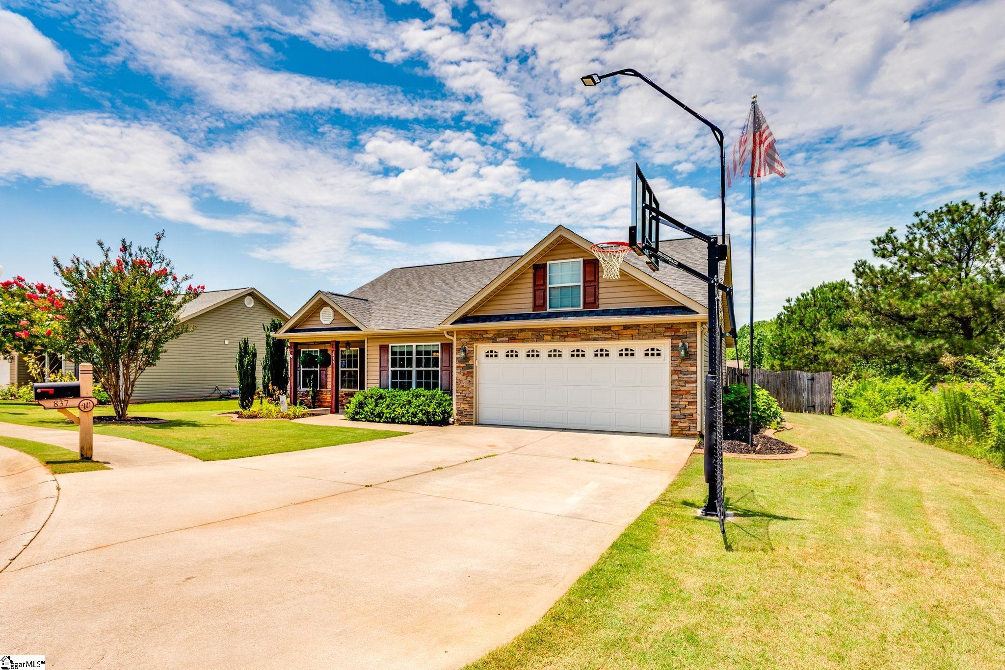 837 Dove Creek Court Boiling Springs, SC 29316