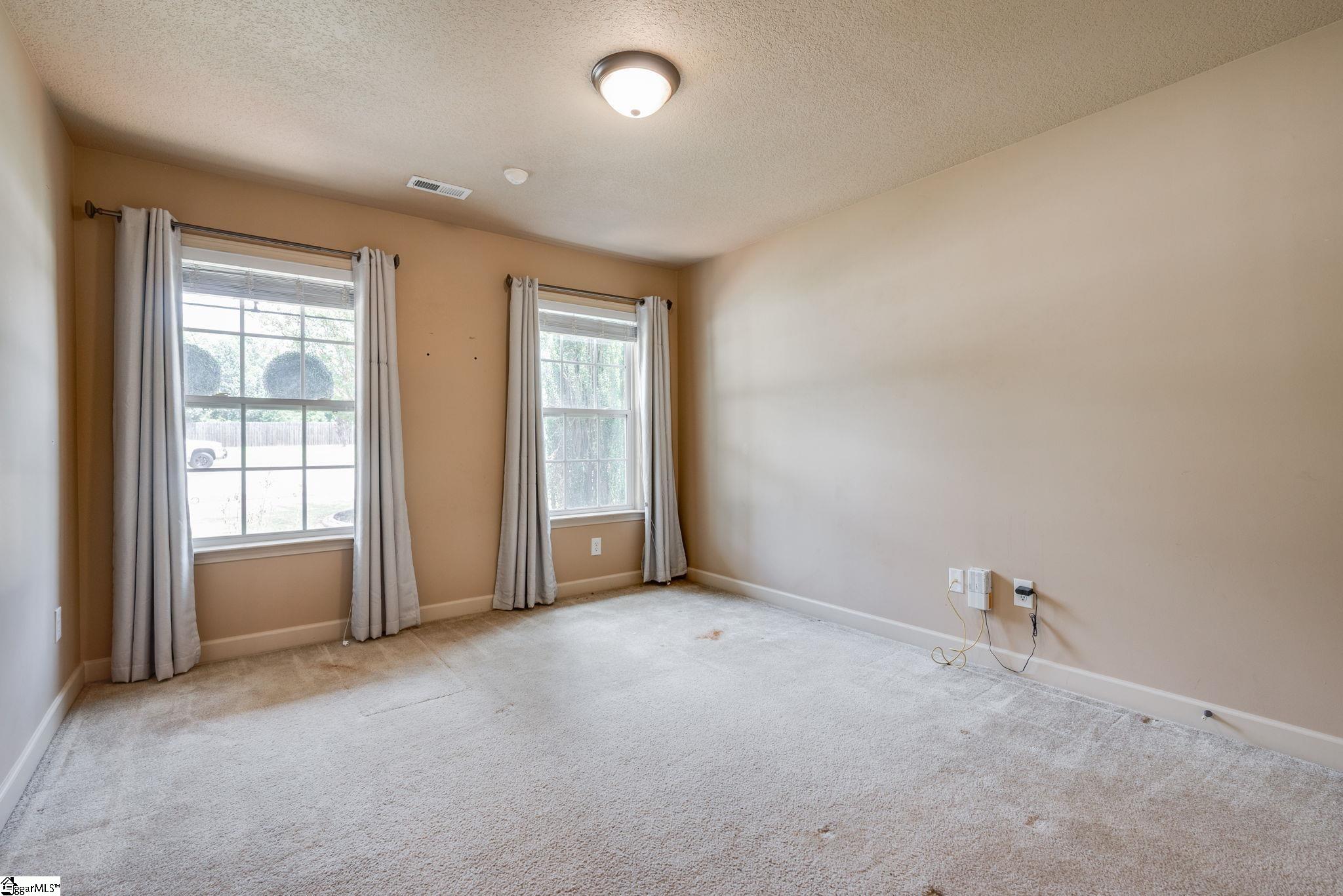 837 Dove Creek Court Boiling Springs, SC 29316