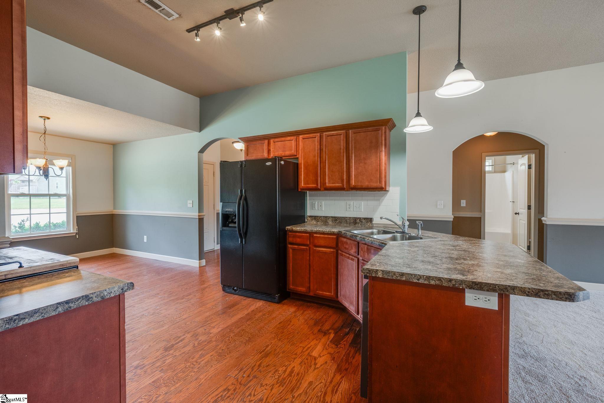837 Dove Creek Court Boiling Springs, SC 29316