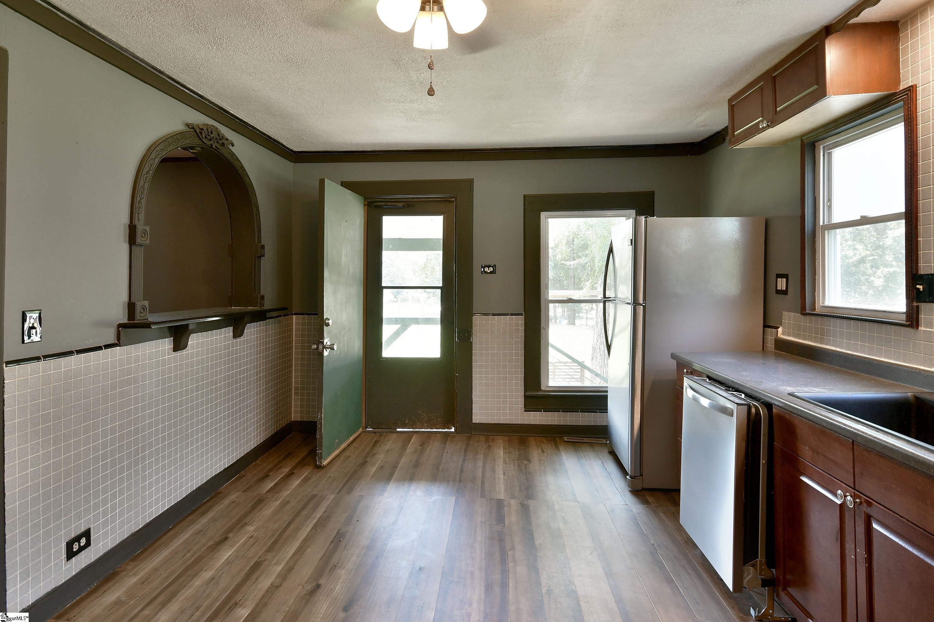 1218 Broadway Lake Anderson, SC 29621