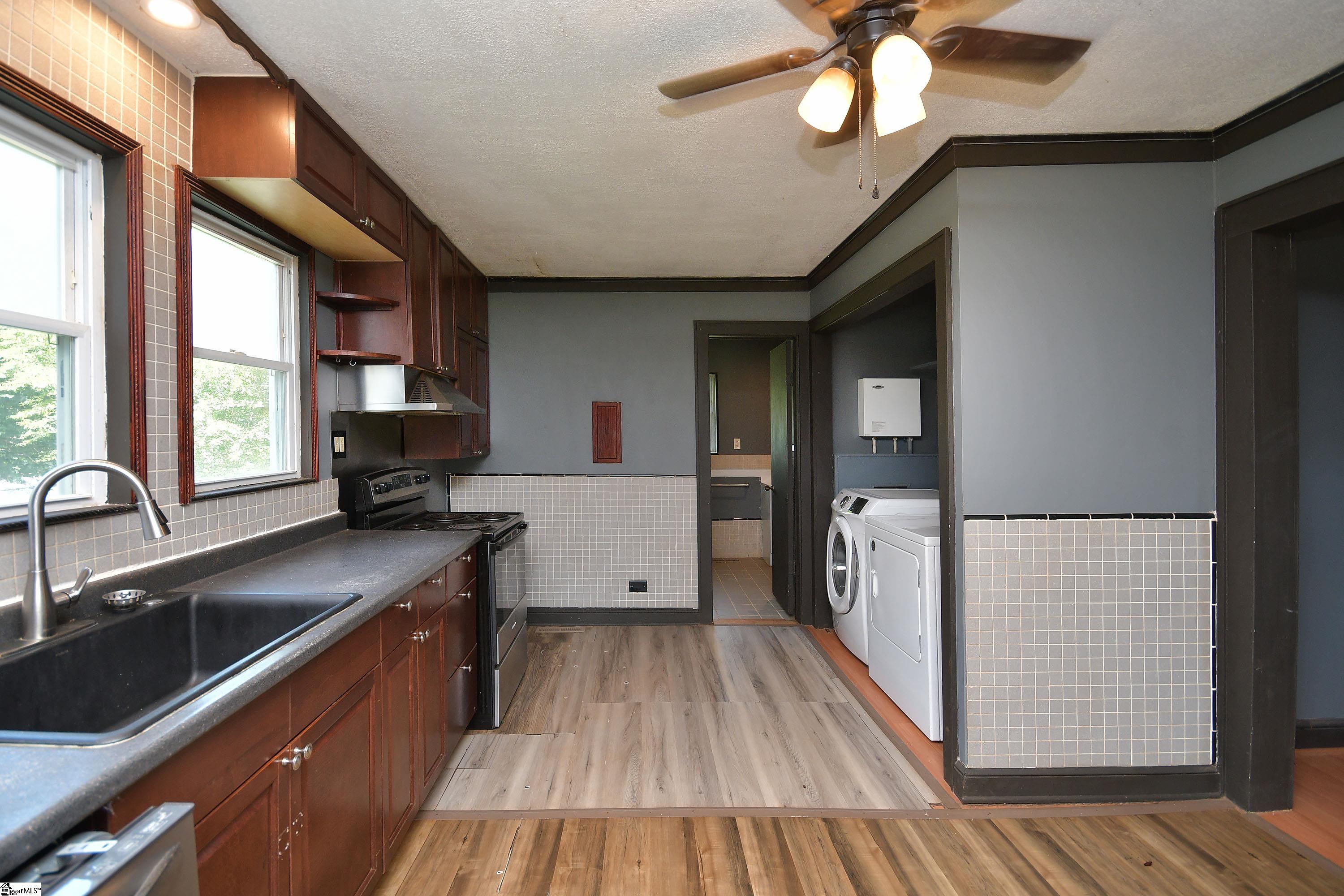 1218 Broadway Lake Anderson, SC 29621