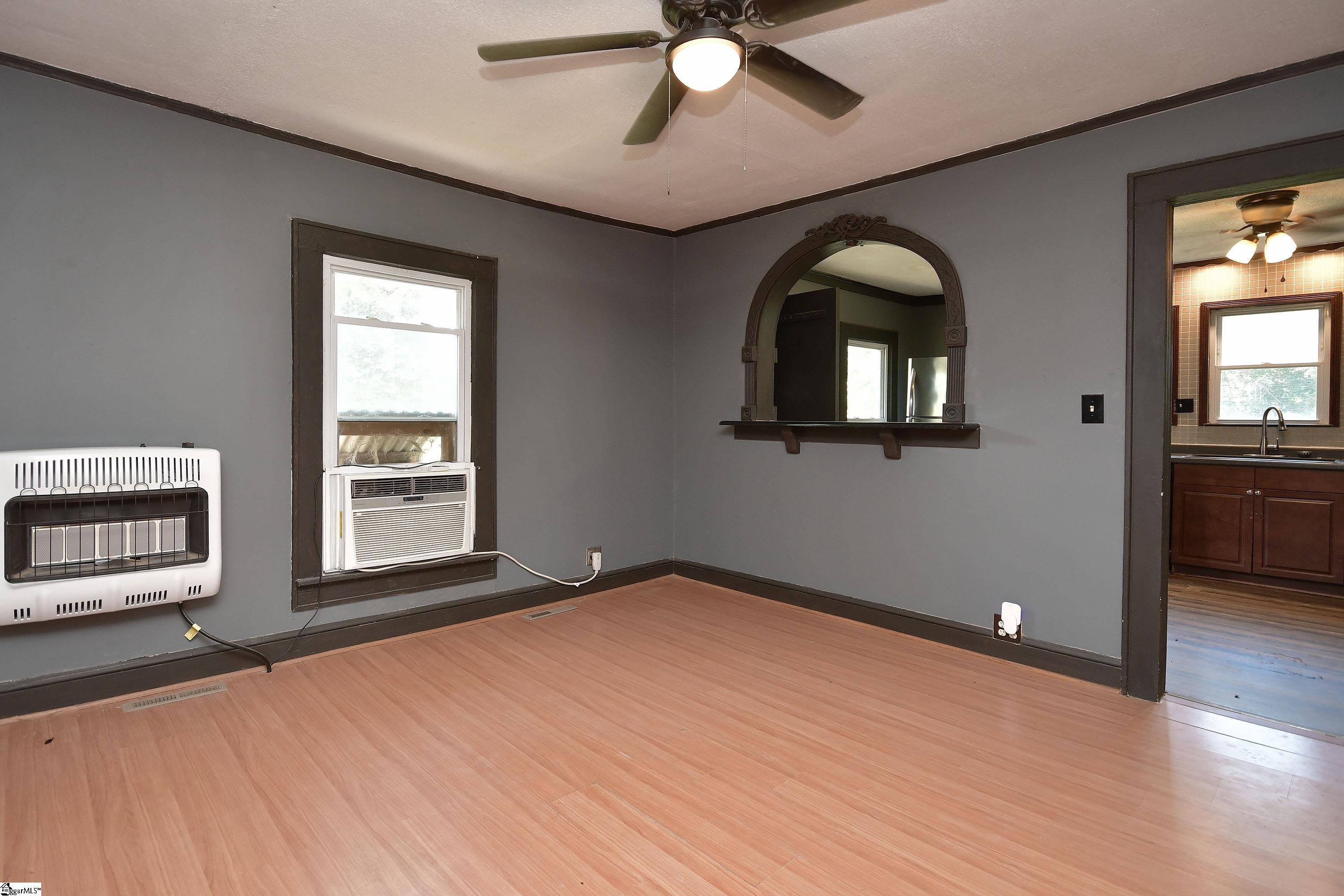 1218 Broadway Lake Anderson, SC 29621
