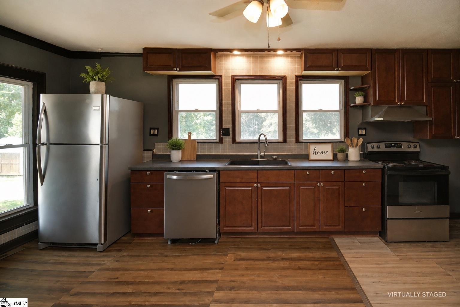 1218 Broadway Lake Anderson, SC 29621