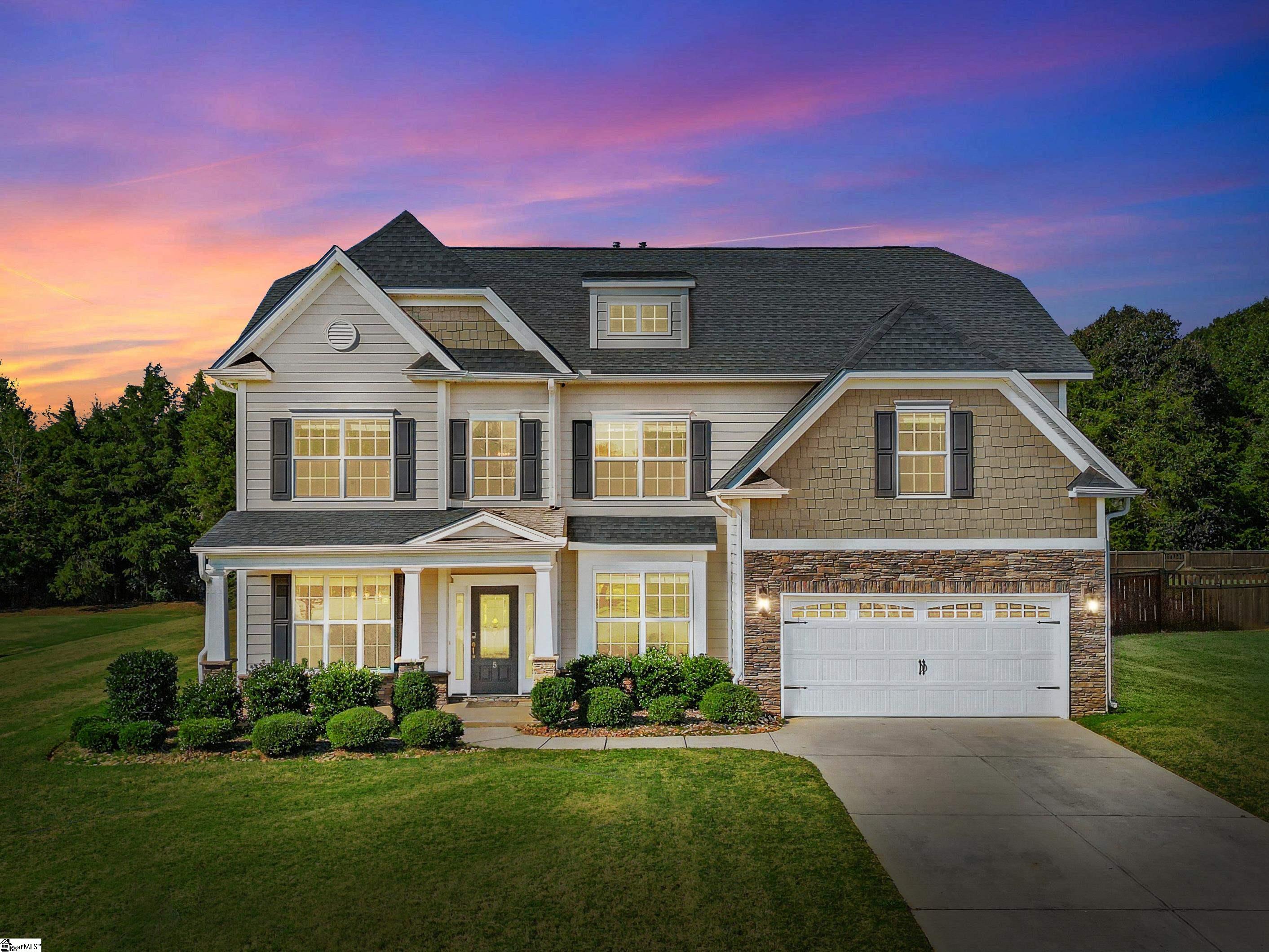 5 Lakeway Place