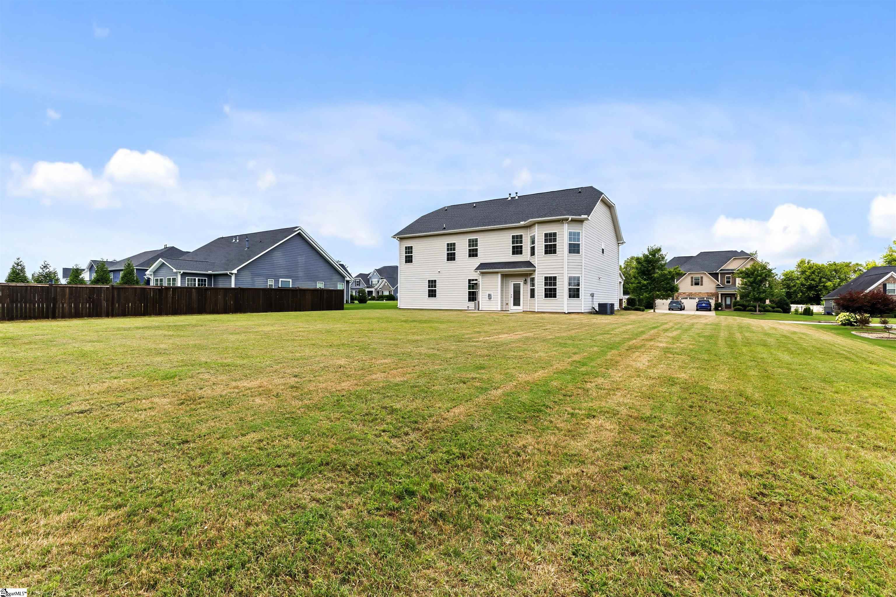 5 Lakeway Place Simpsonville, SC 29681