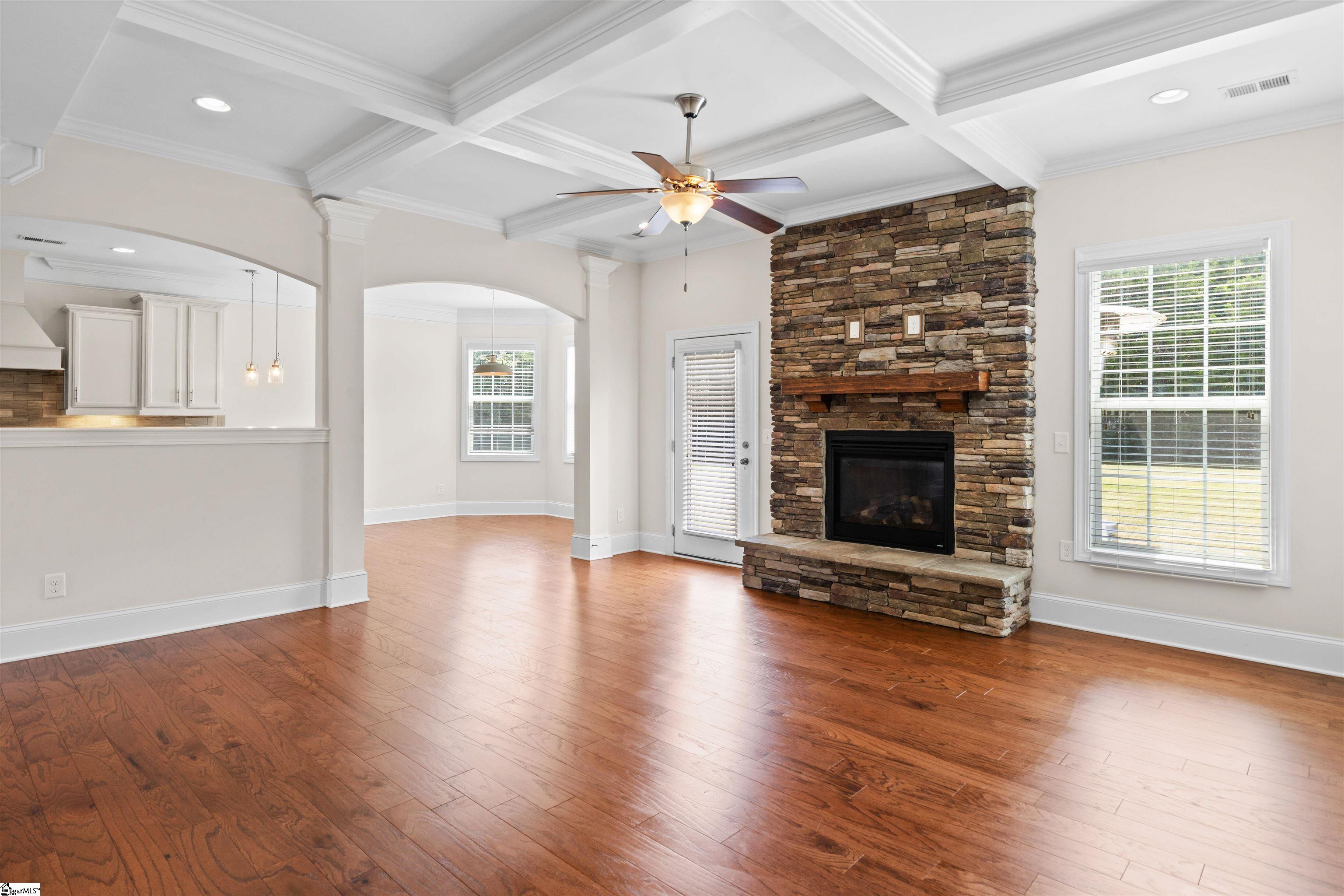 5 Lakeway Place Simpsonville, SC 29681