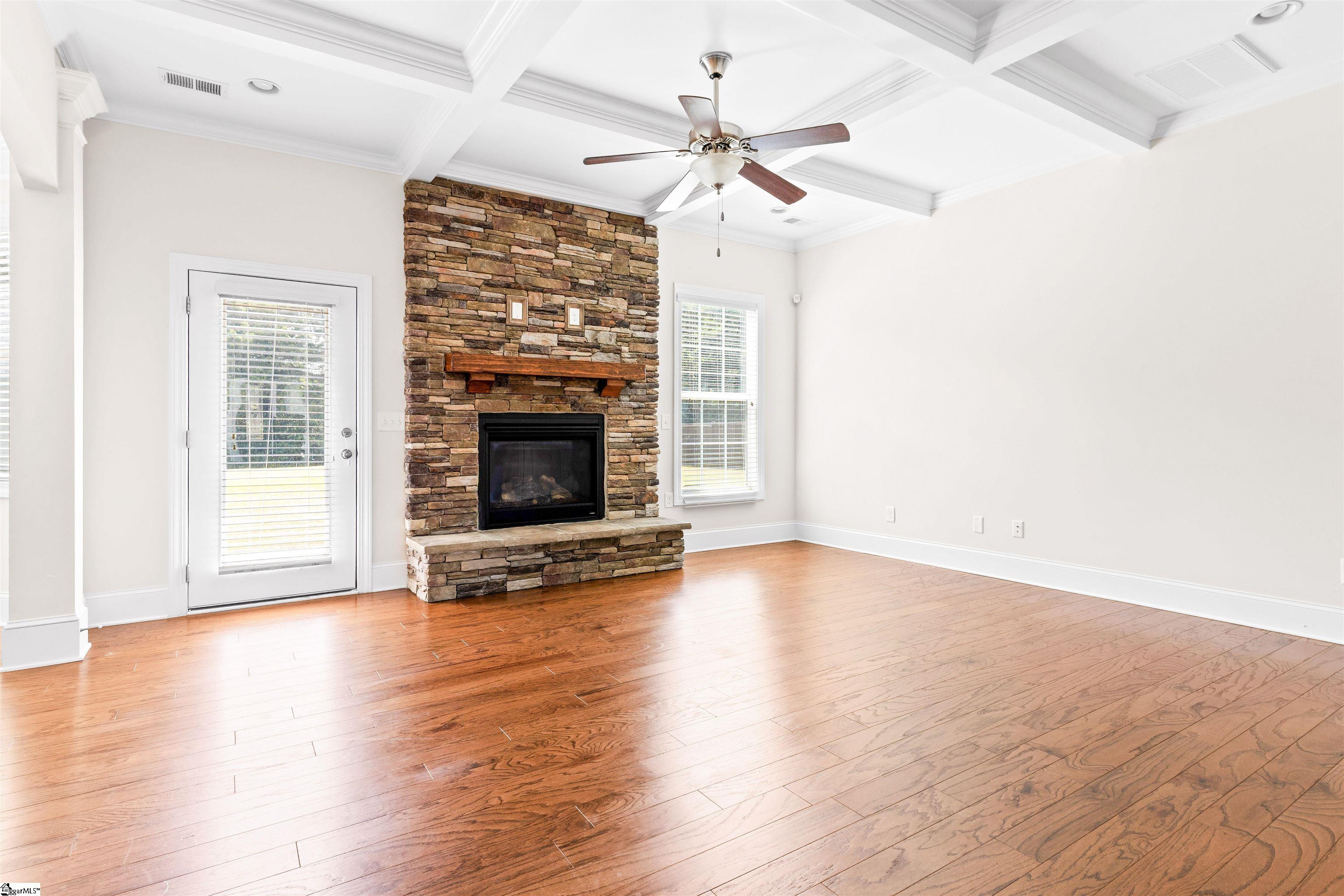 5 Lakeway Place Simpsonville, SC 29681