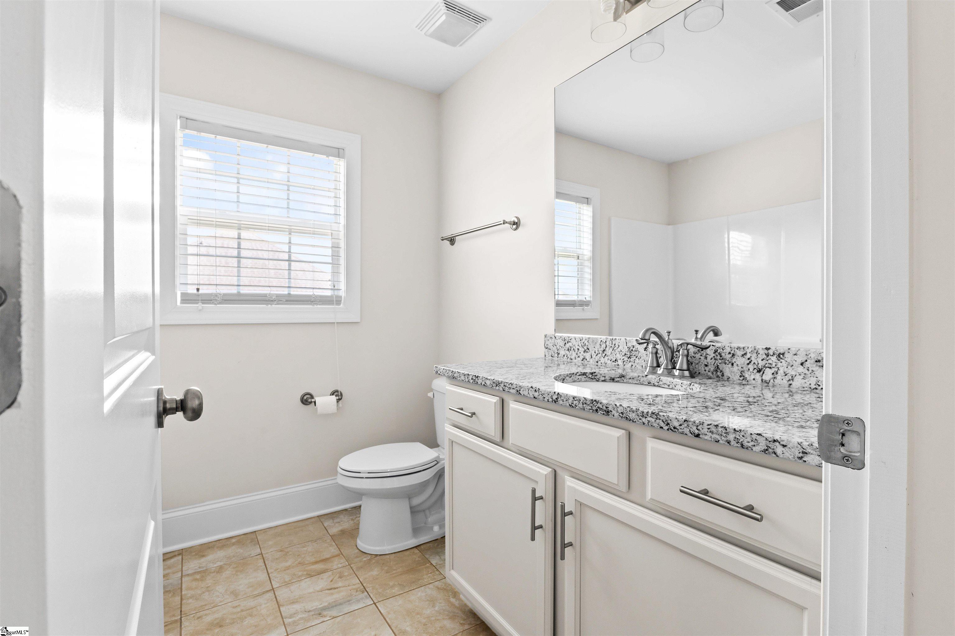 5 Lakeway Place Simpsonville, SC 29681
