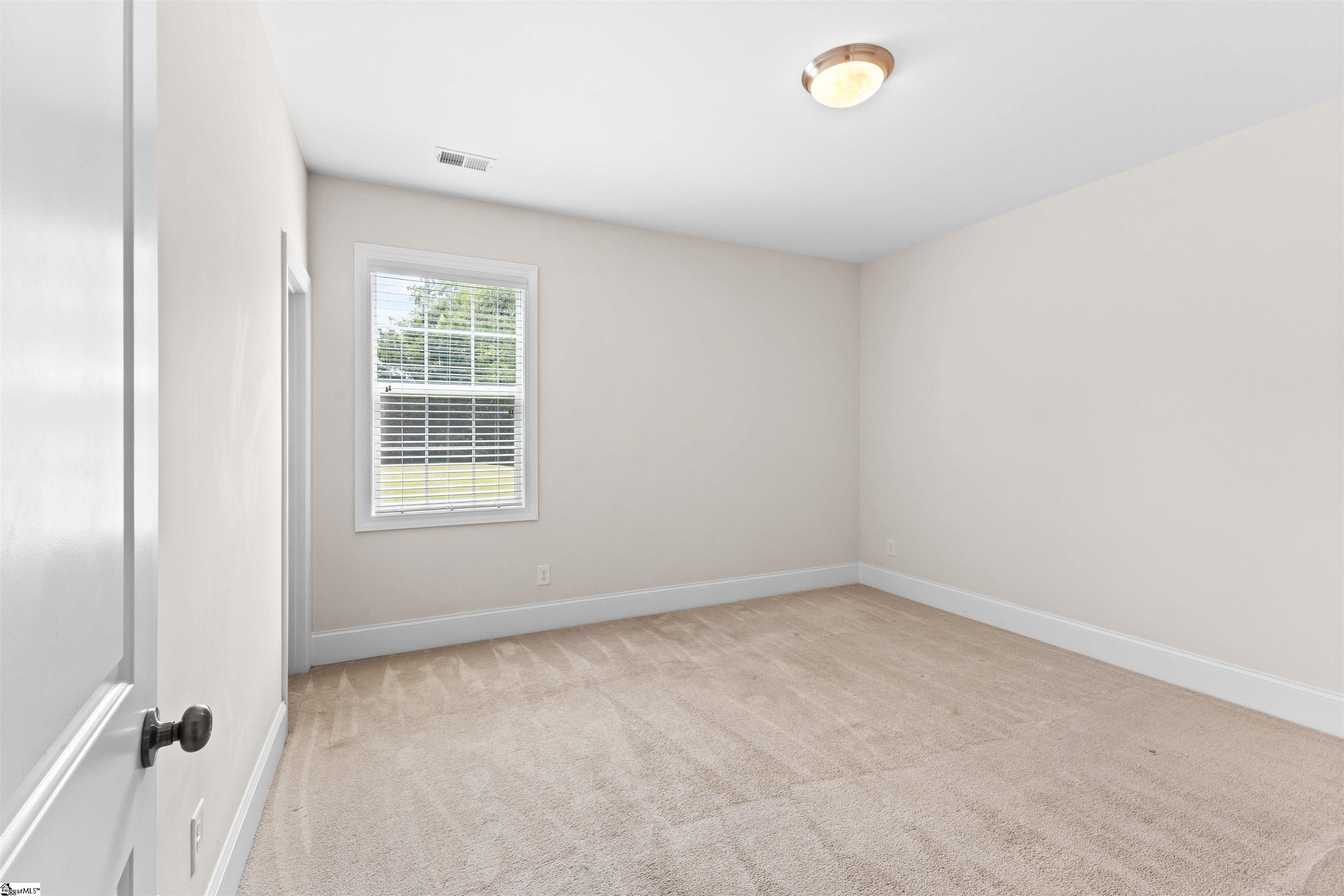 5 Lakeway Place Simpsonville, SC 29681