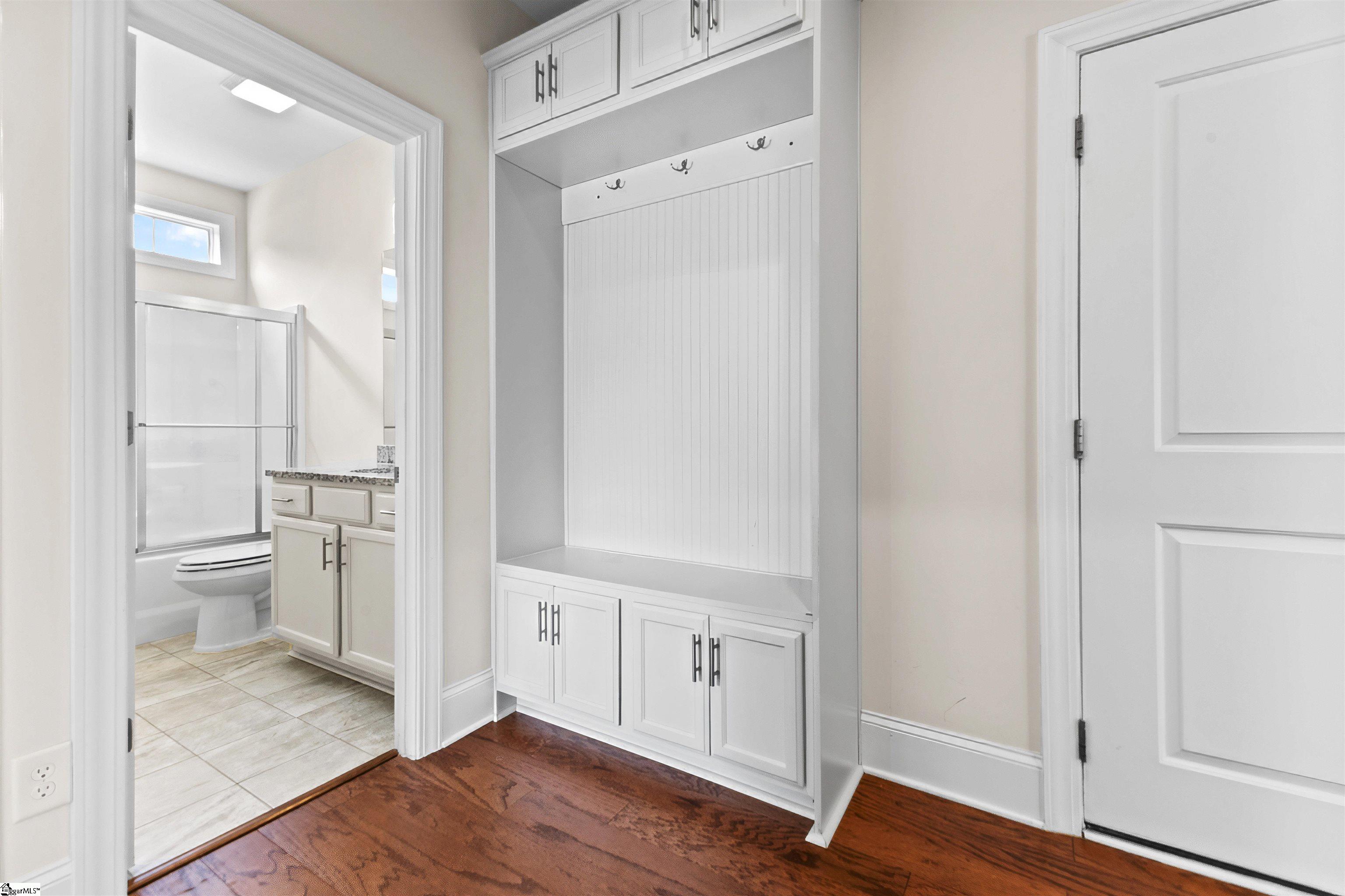 5 Lakeway Place Simpsonville, SC 29681