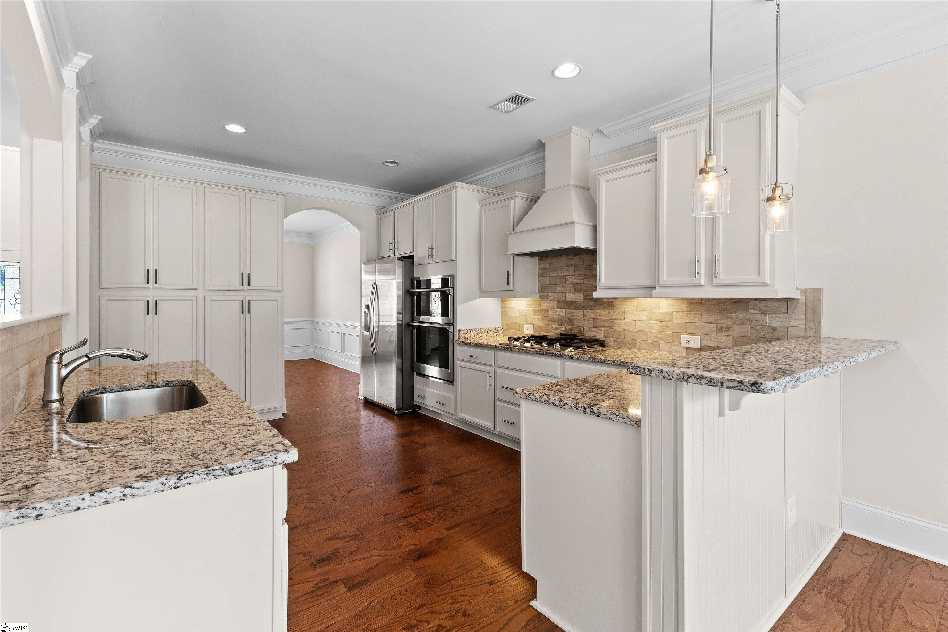 5 Lakeway Place Simpsonville, SC 29681