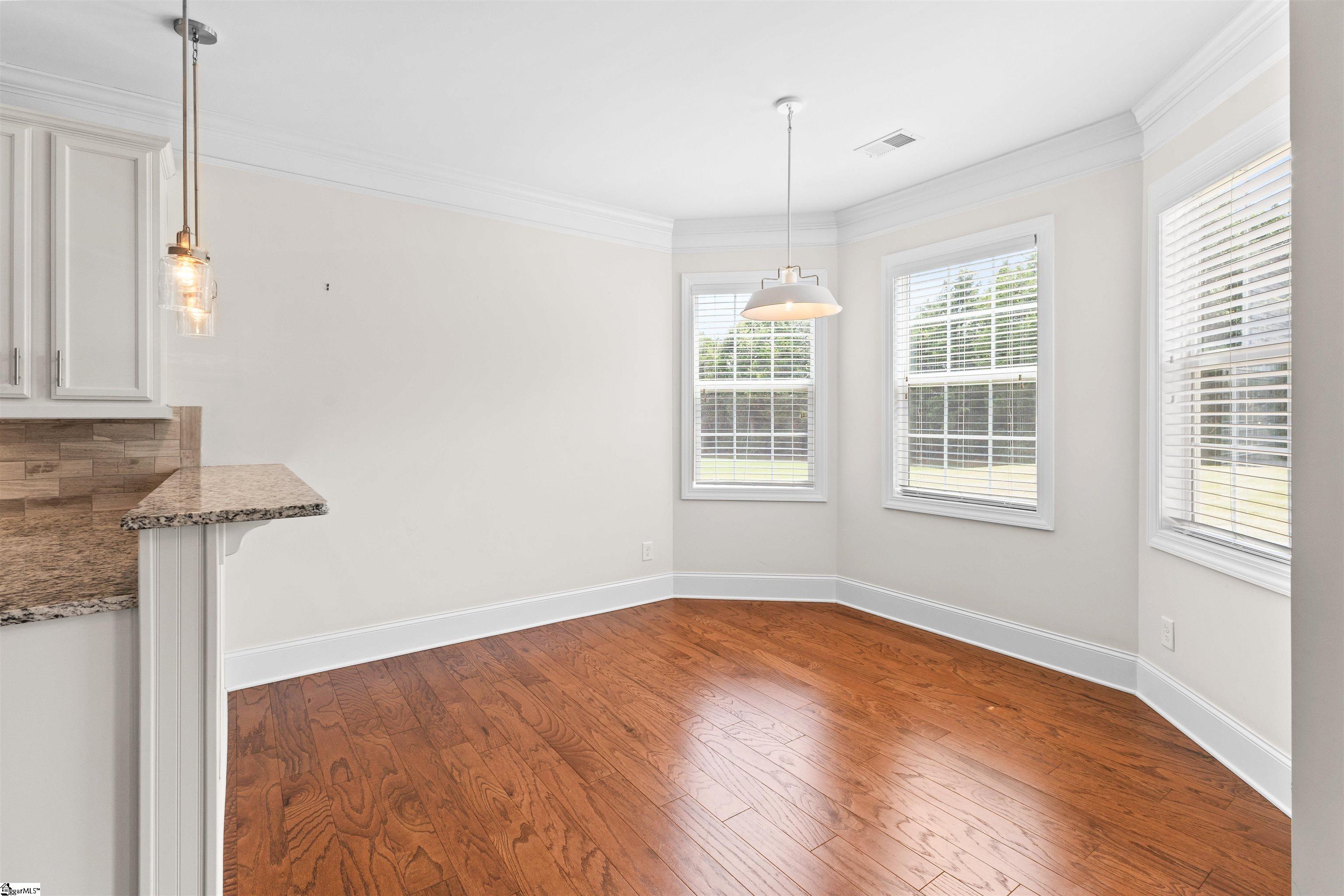5 Lakeway Place Simpsonville, SC 29681