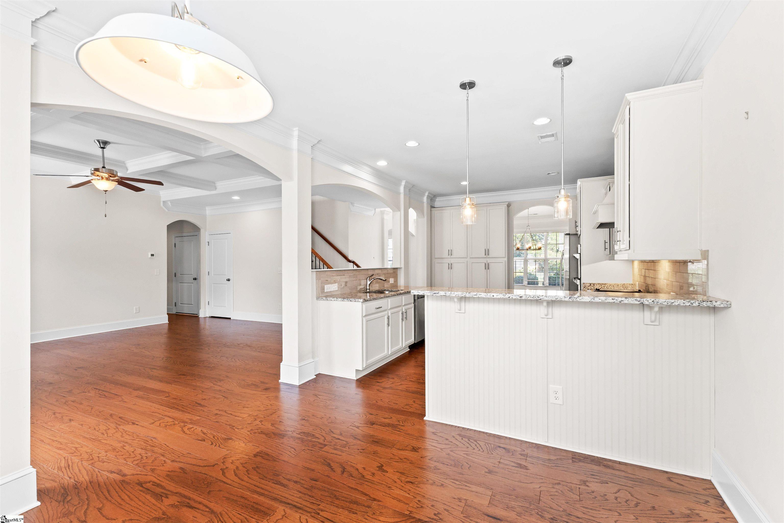 5 Lakeway Place Simpsonville, SC 29681