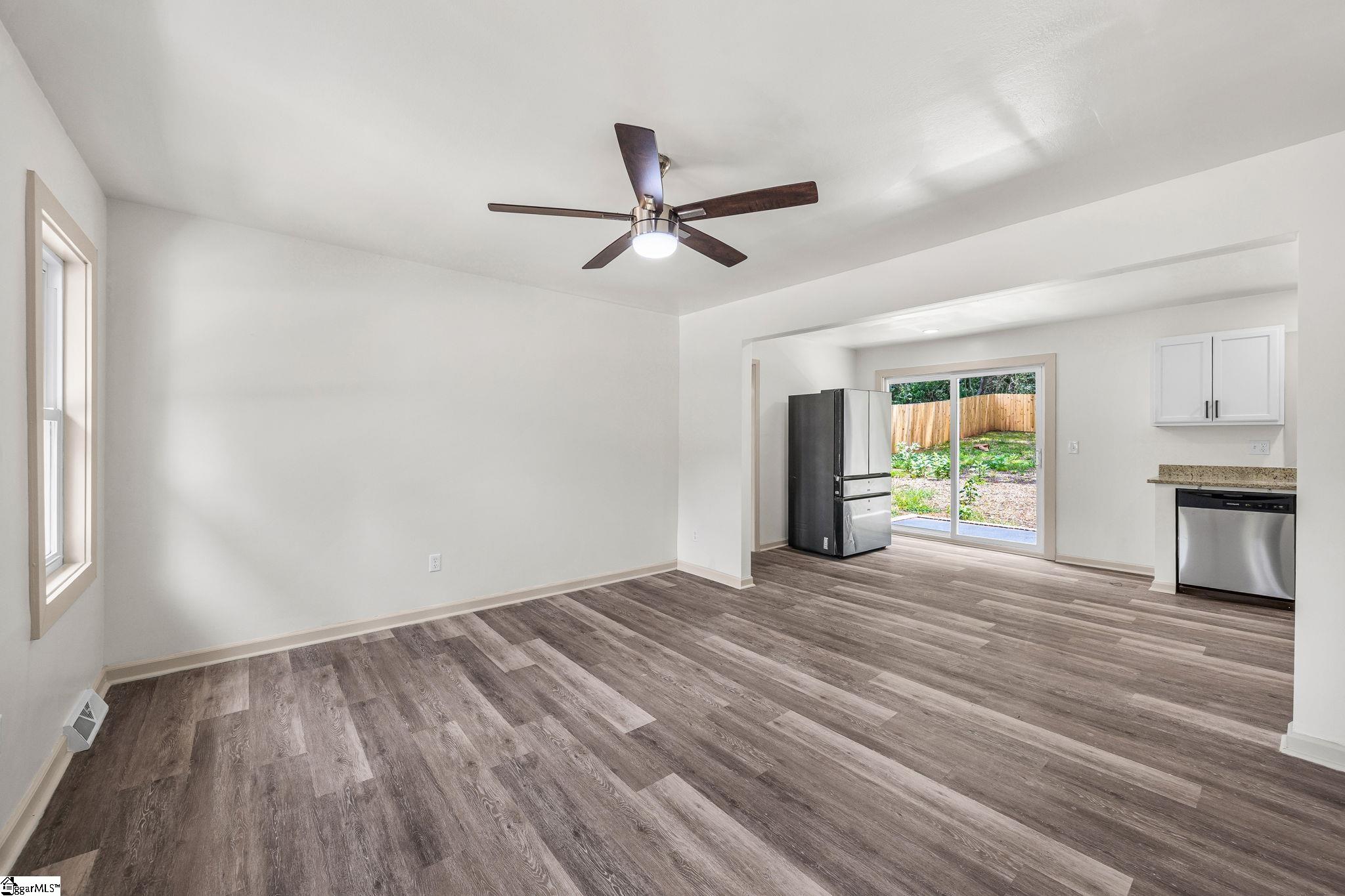 33 Dunlap Drive Greenville, SC 29605