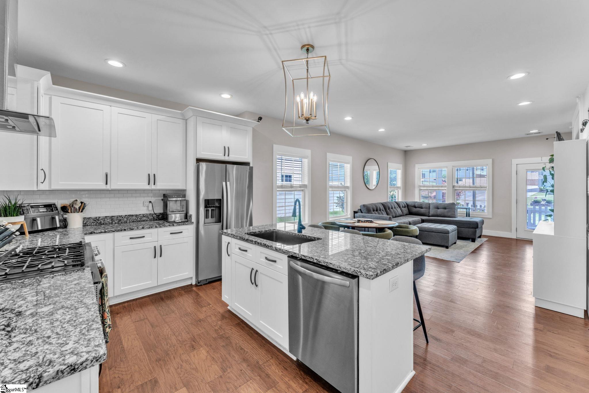 502 Prosperity Avenue Greenville, SC 29605