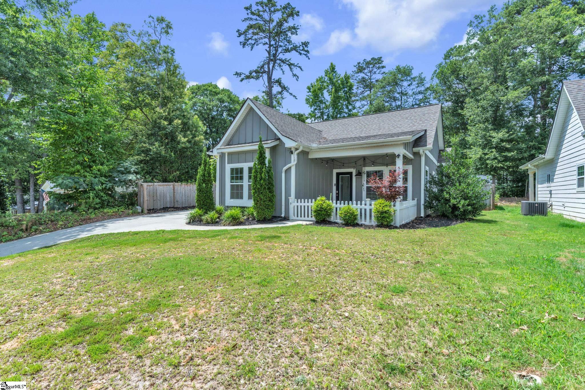 502 Prosperity Avenue Greenville, SC 29605