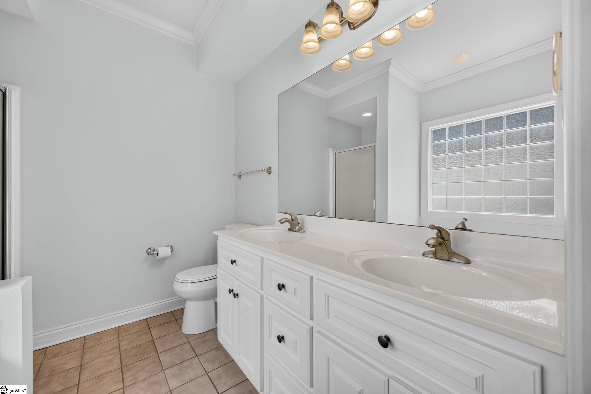 105 Meadow Green Drive Piedmont, SC 29673