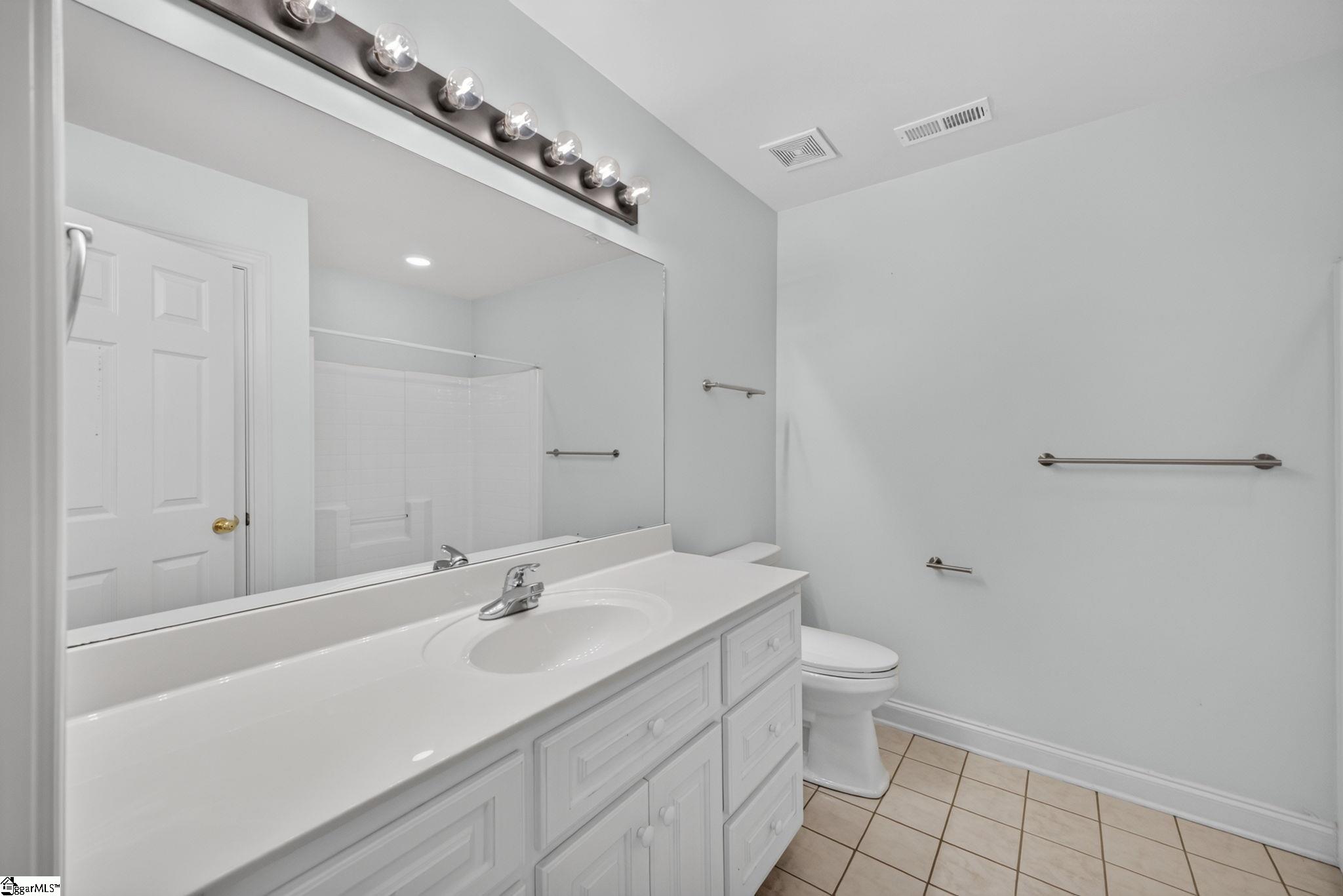 105 Meadow Green Drive Piedmont, SC 29673