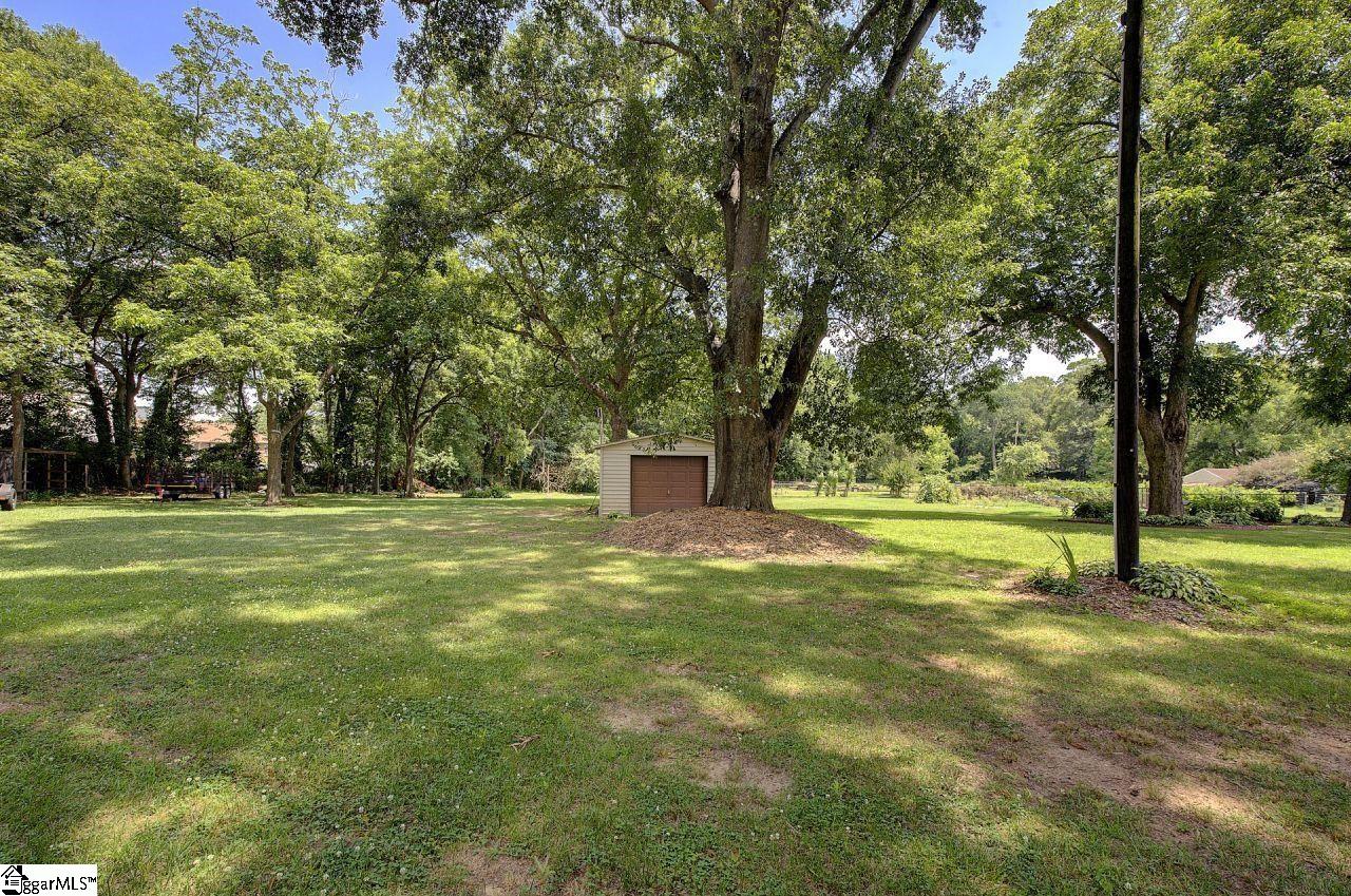 202 Ridgecrest Court Simpsonville, SC 29680