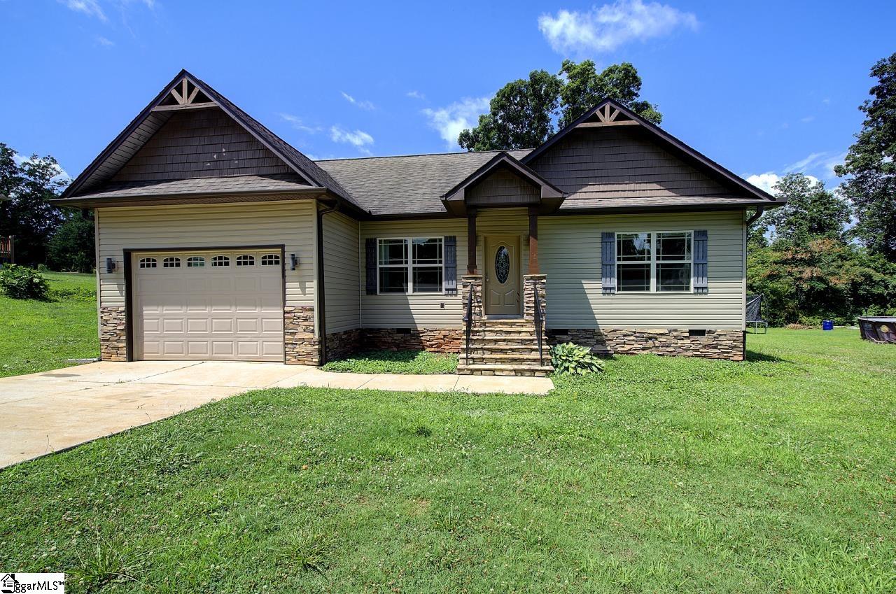 274 Millwood Lane Wellford, SC 29385