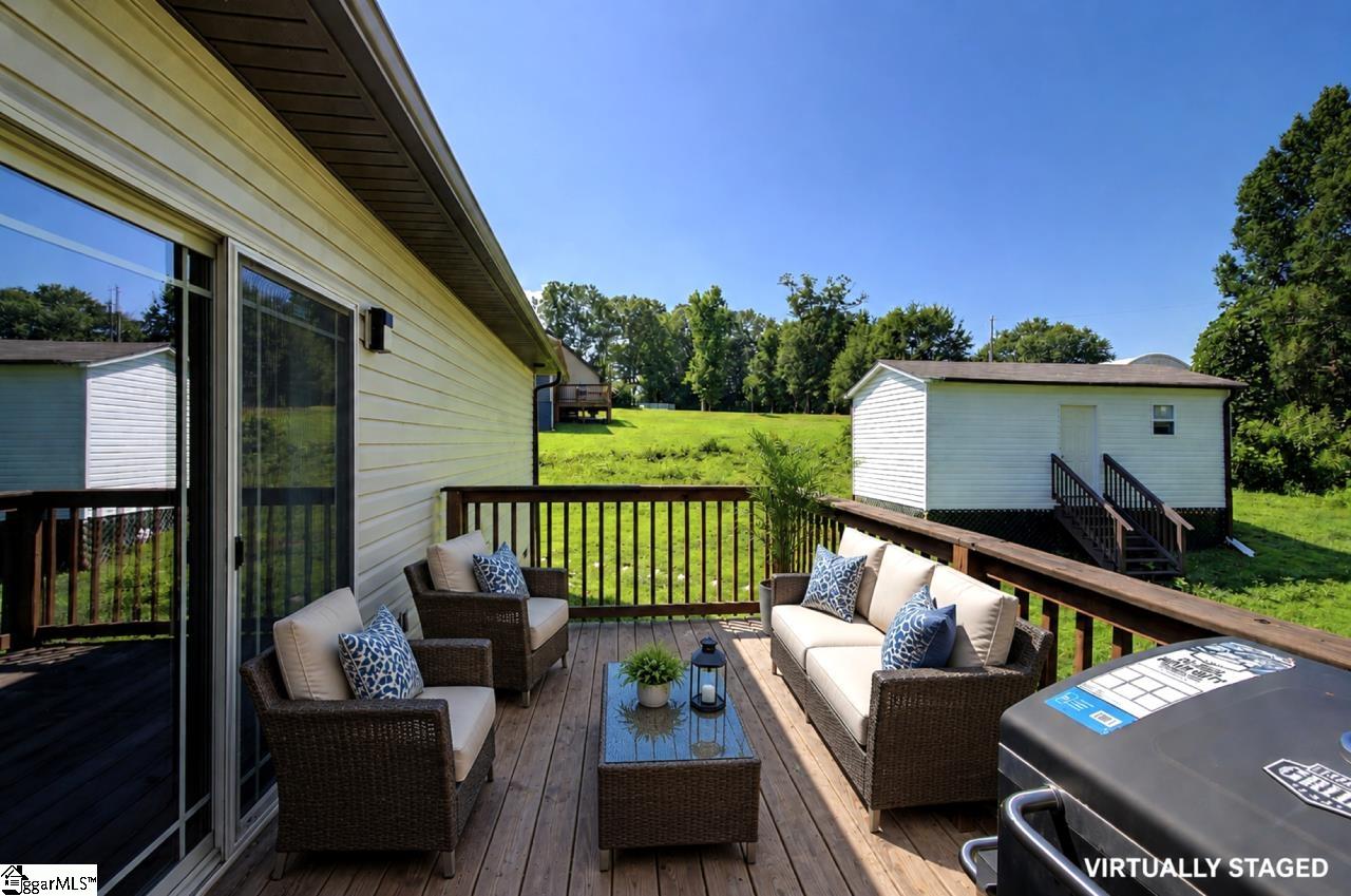 274 Millwood Lane Wellford, SC 29385