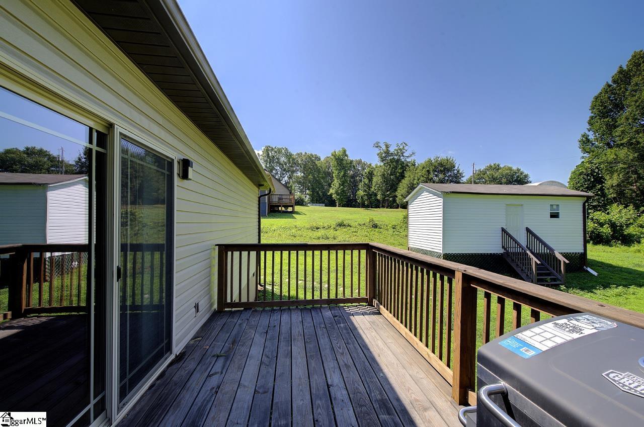 274 Millwood Lane Wellford, SC 29385
