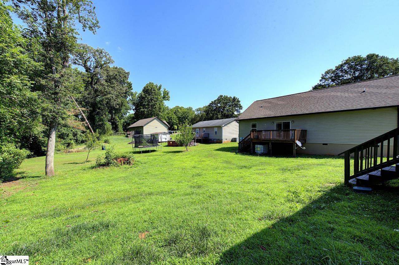 274 Millwood Lane Wellford, SC 29385