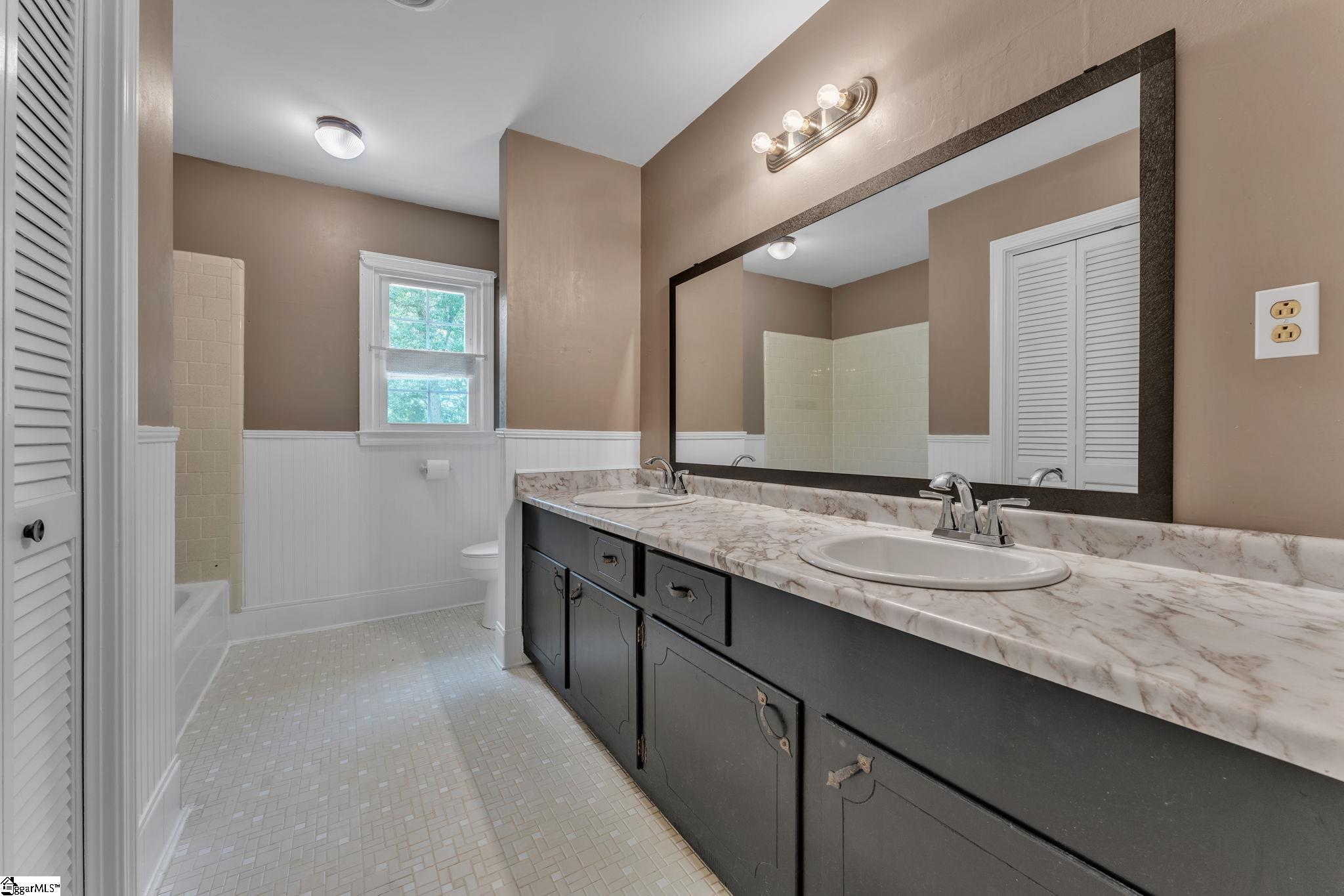 3 Drewry Road Taylors, SC 29687