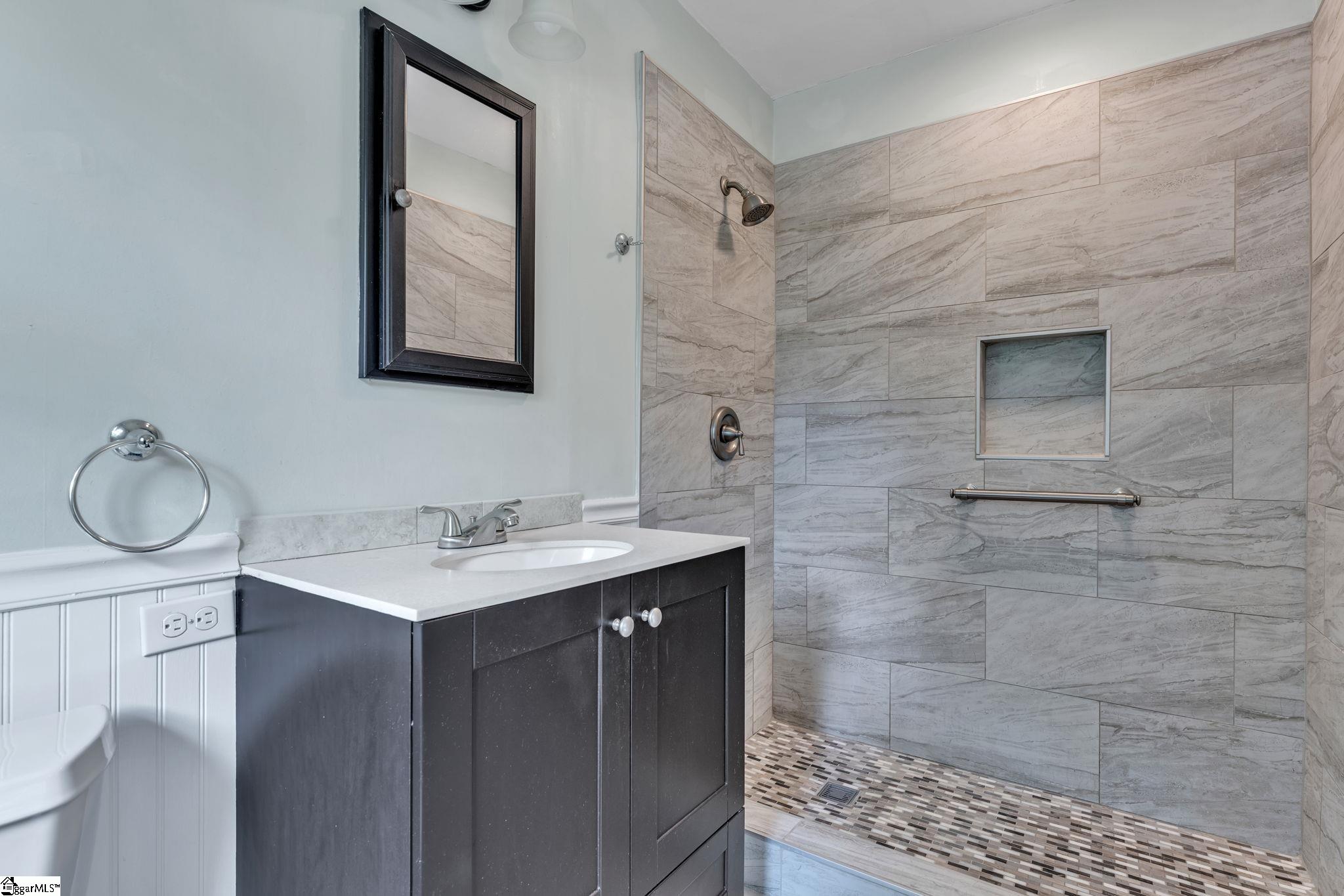 3 Drewry Road Taylors, SC 29687