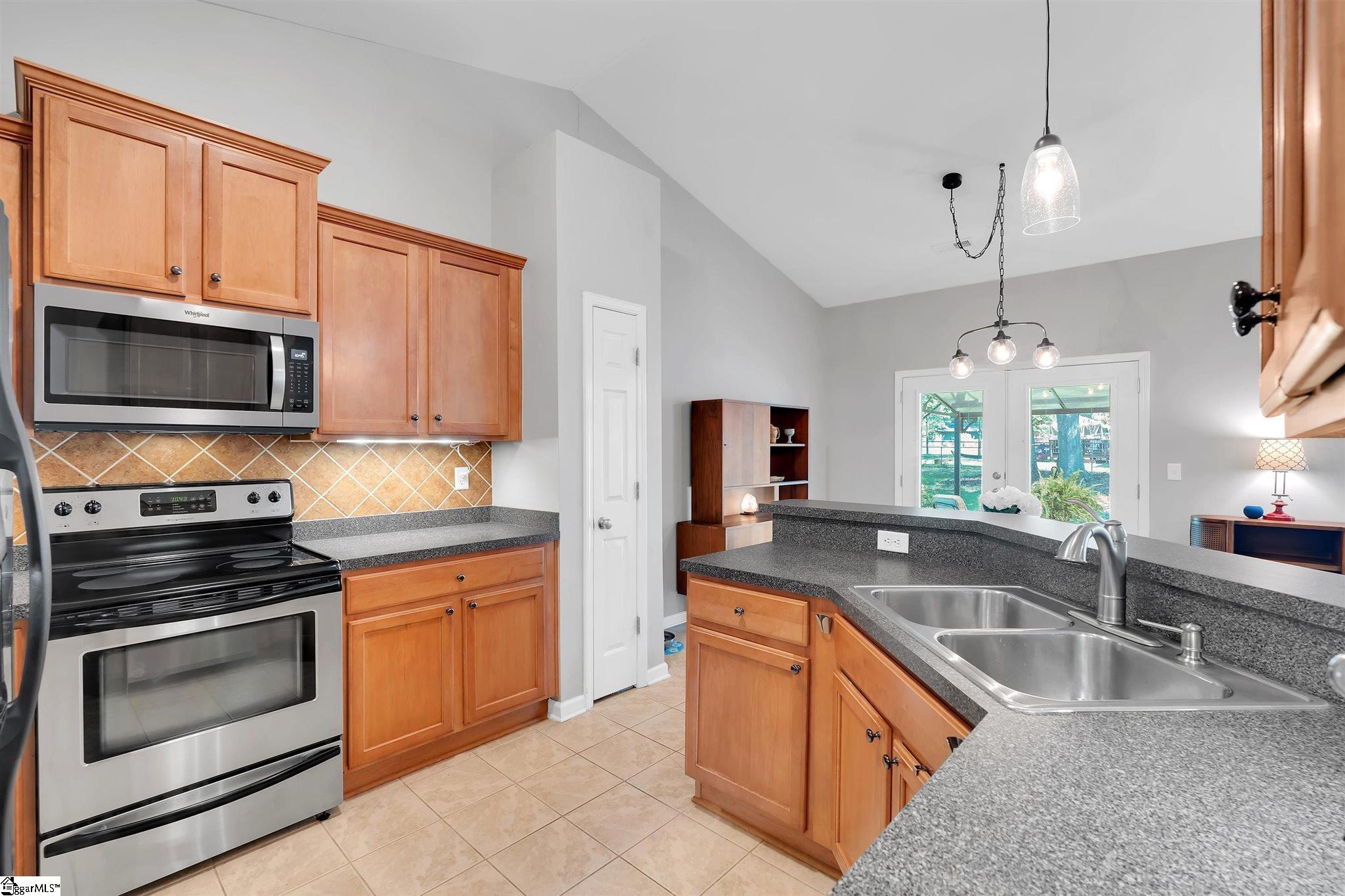 57 Seminole Drive Simpsonville, SC 29680