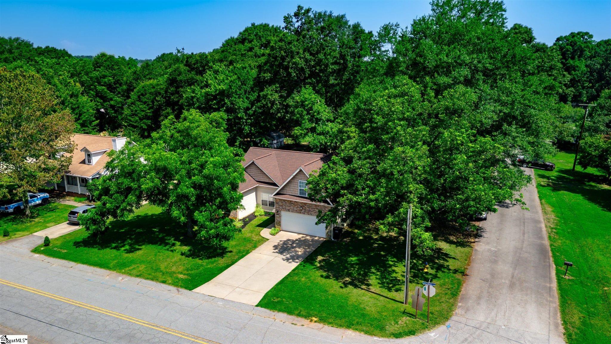 57 Seminole Drive Simpsonville, SC 29680