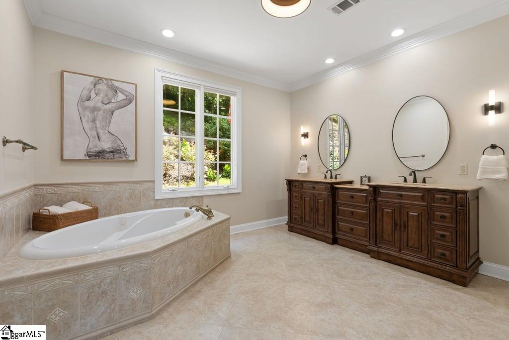 921 High Knoll Way Travelers Rest, SC 29690
