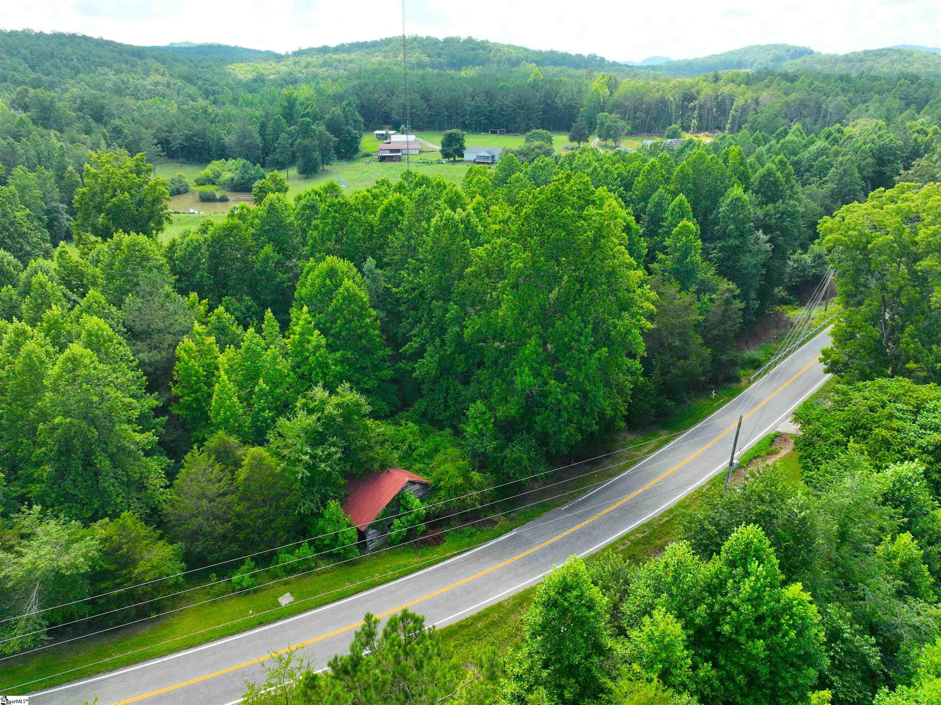3573 Moorefield Memorial Highway Pickens, SC 29671