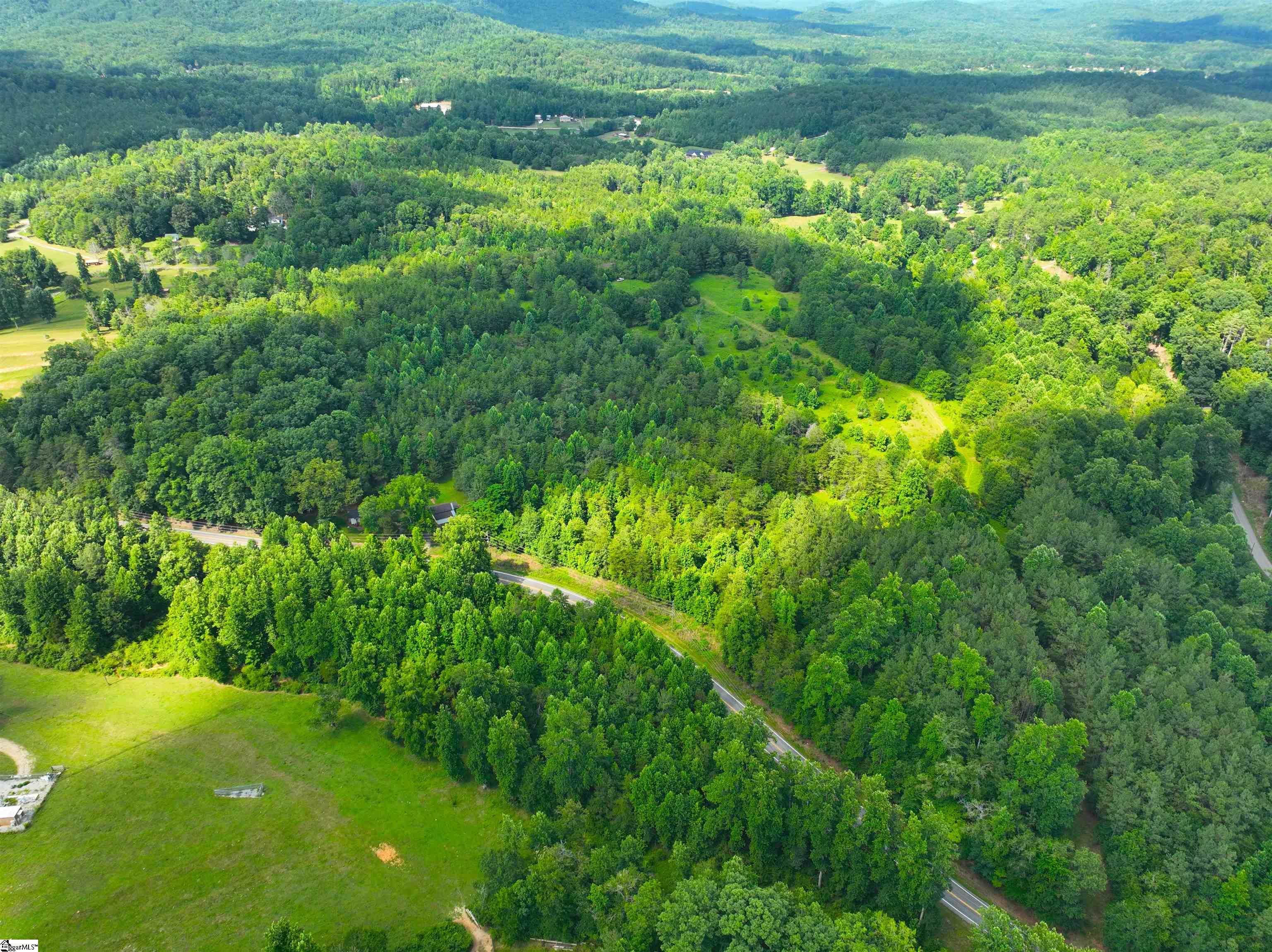 3573 Moorefield Memorial Highway Pickens, SC 29671