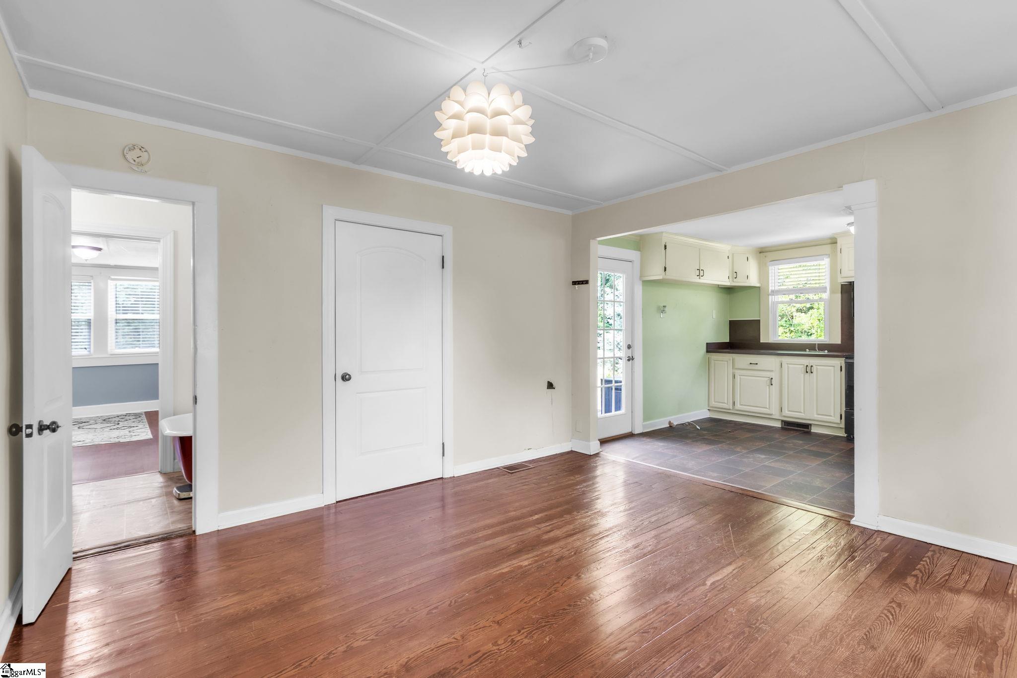 234 Rogers Avenue Greenville, SC 29617-7706