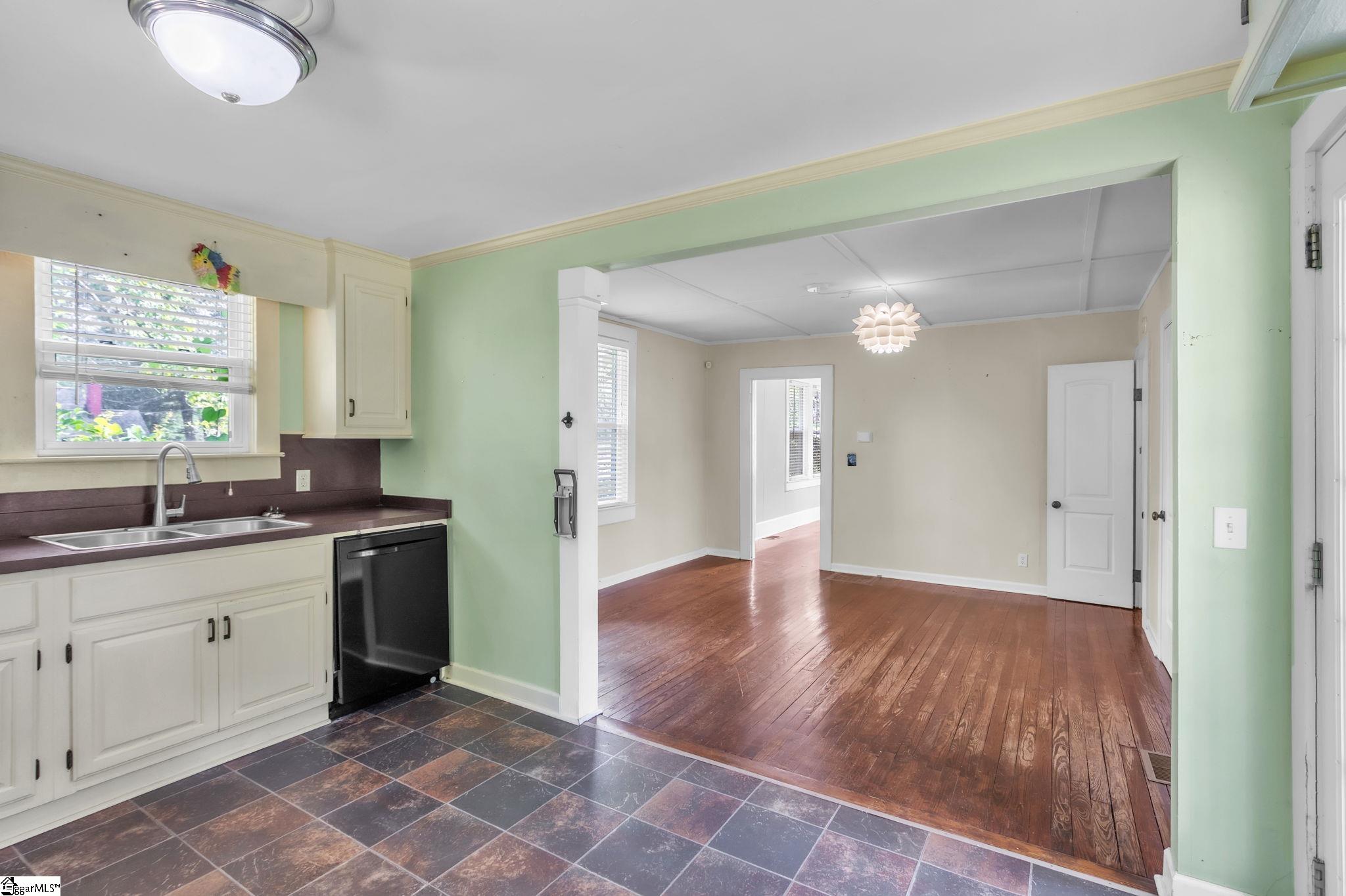 234 Rogers Avenue Greenville, SC 29617-7706