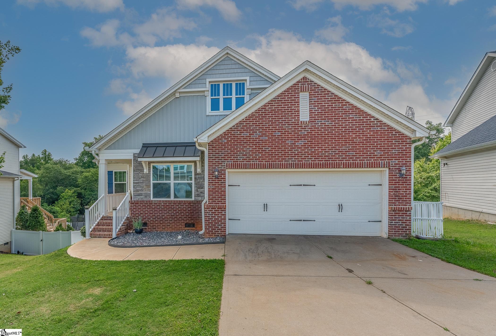 240 Rivers Edge Circle Simpsonville, SC 29680