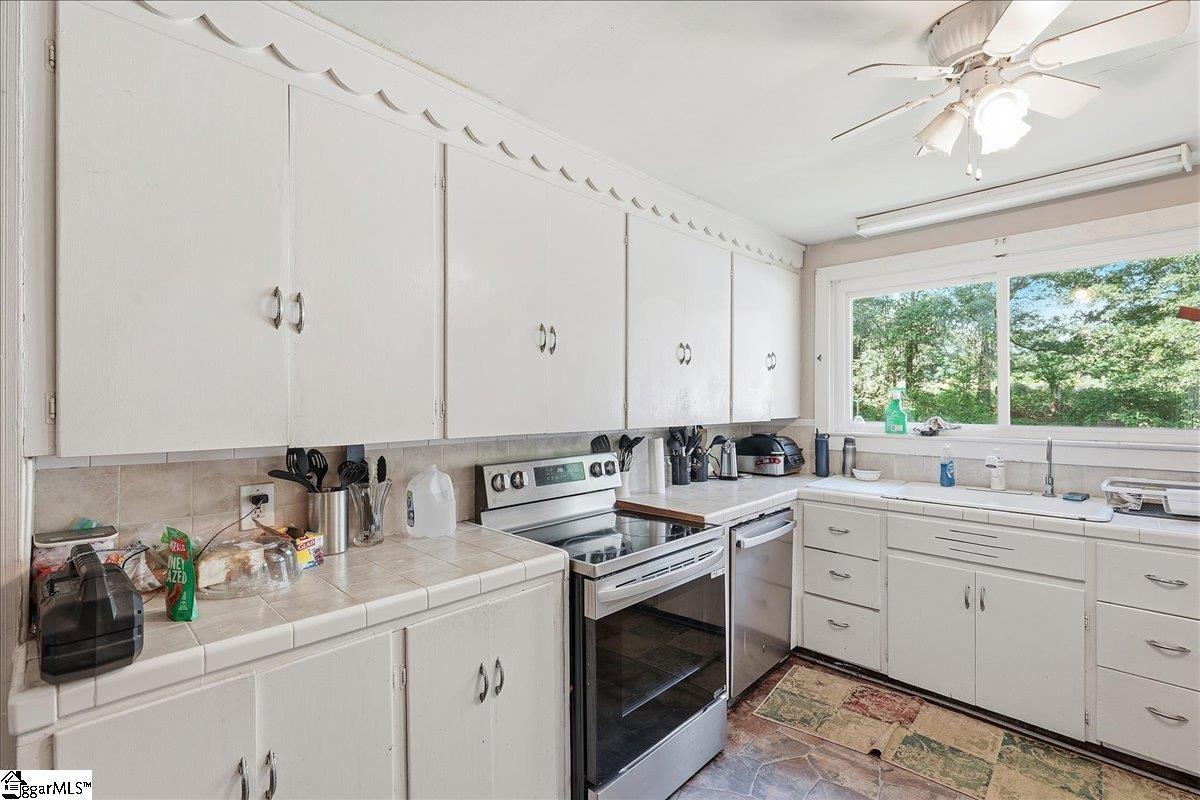 2060 Highway 418 Pelzer, SC 29669