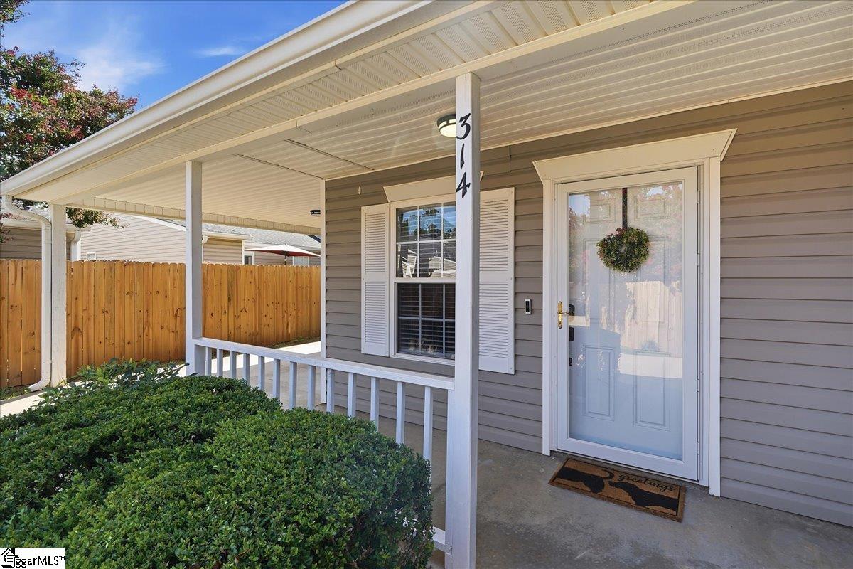 314 Calhoun Estates Drive Spartanburg, SC 29307